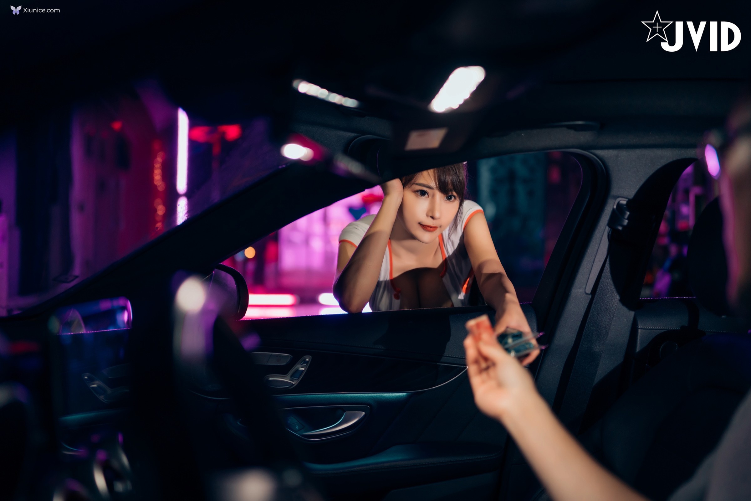 JVID Lele 樂樂 – 美人西施 樂樂得來速檳榔攤 臉紅心跳的特別服務上空無碼無遮 第71张