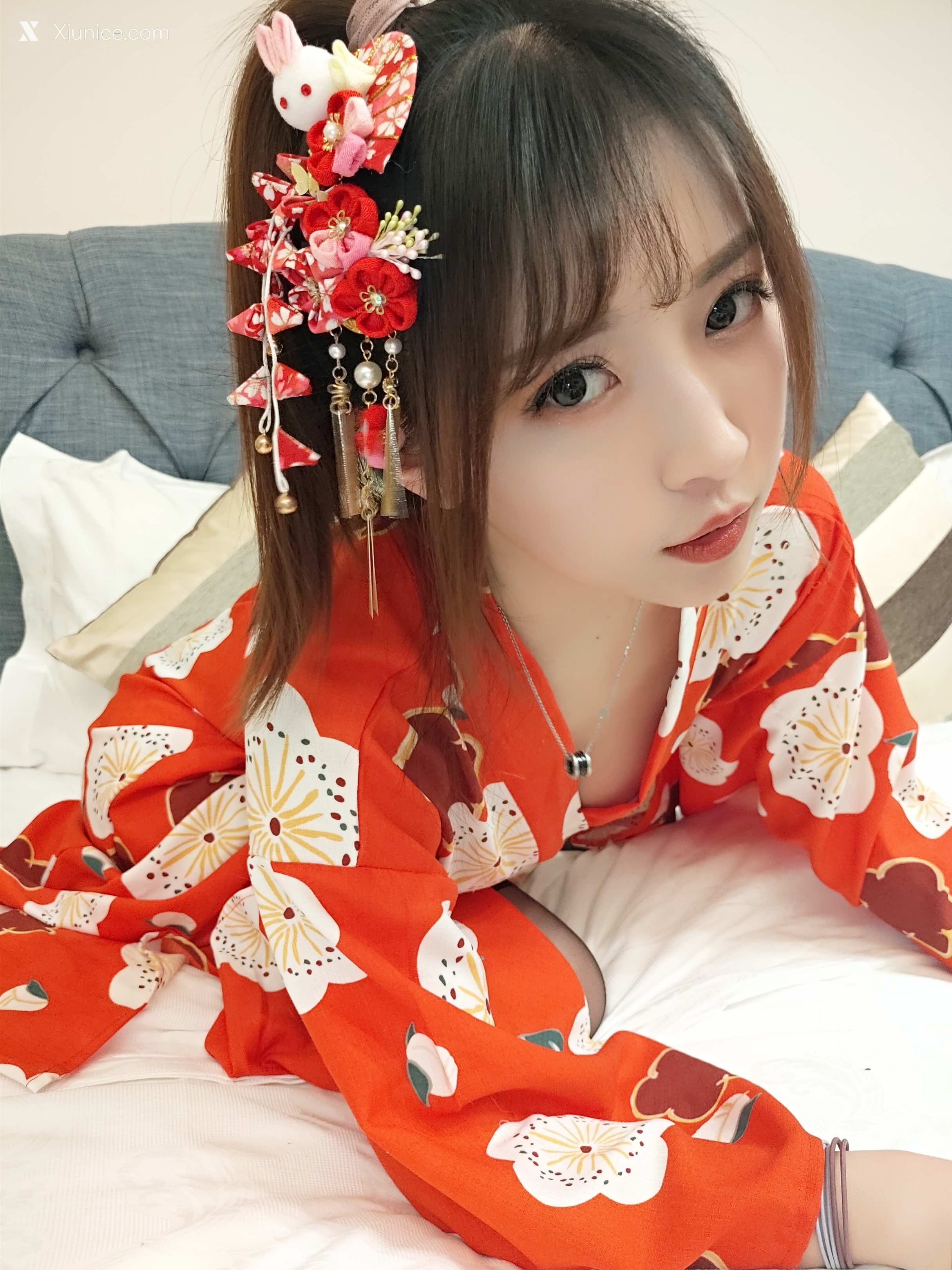 Coser@小女巫露娜 Vol.002 和服桃心黑色长筒袜 第17张