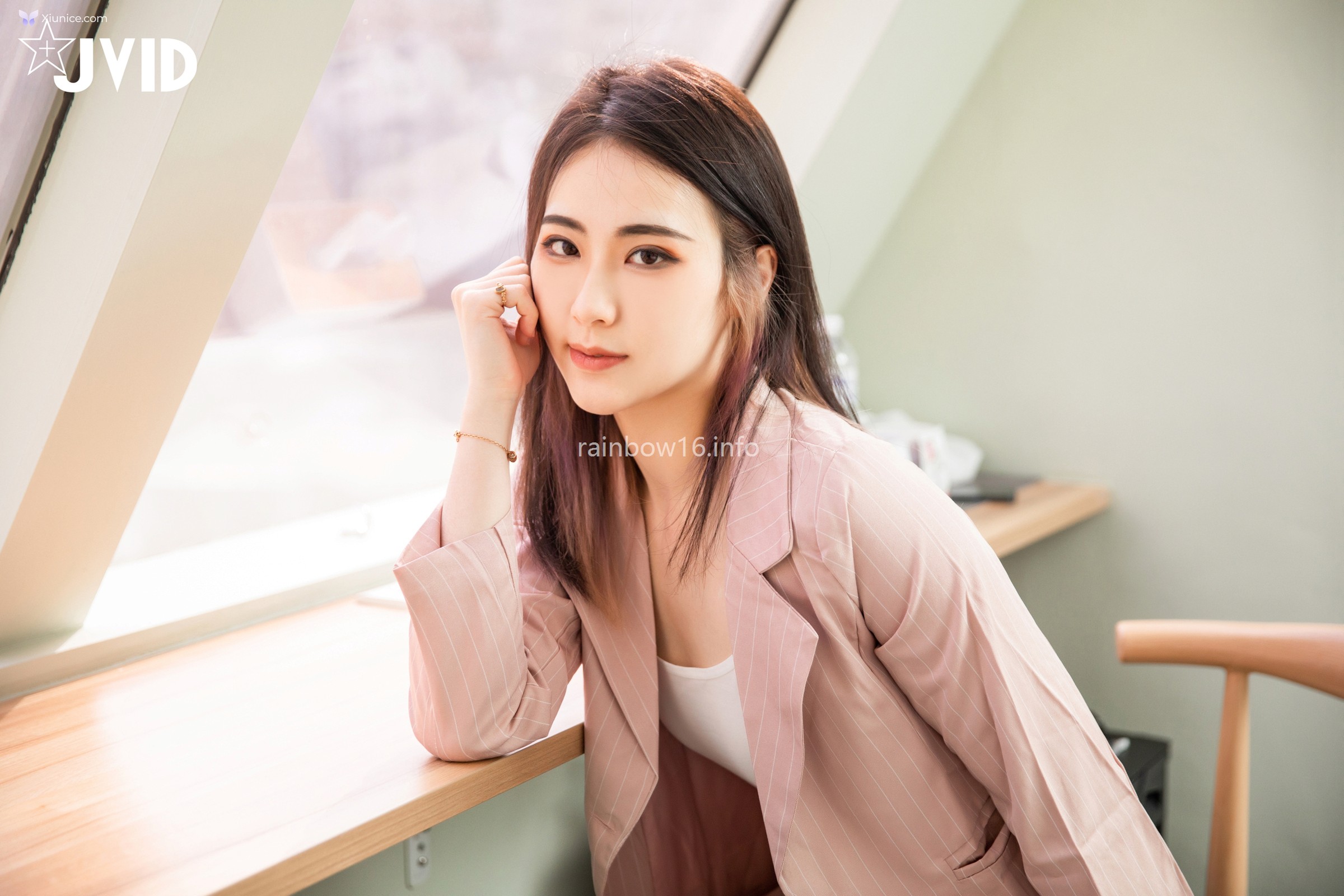 JVID 阿黎 – 公司新來的霸氣女業務 業績第一名 原來都是用肉體來換來的合約 難怪一直保持銷冠的地位 第11张