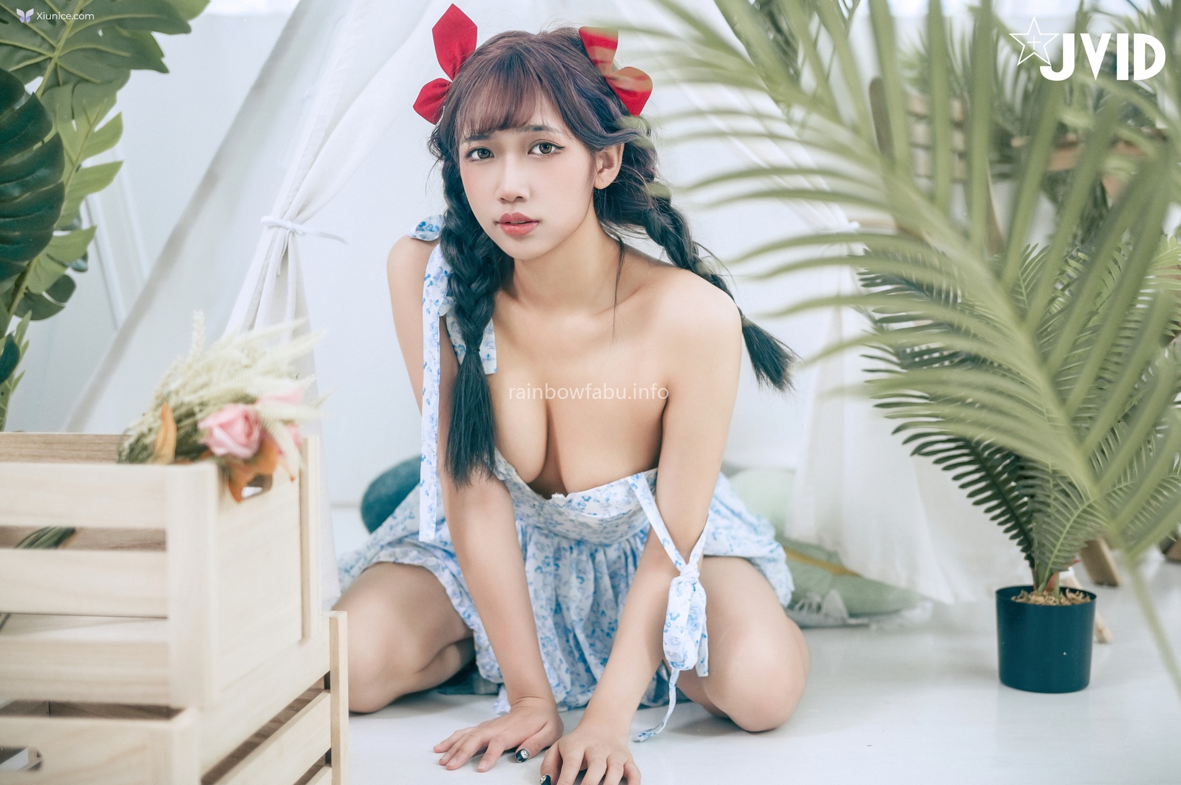 JVID 吳紫欣 – 戀愛感爆棚的野餐約會紫欣女友洋裝的肩帶滑下來了那乾脆就別穿了吧 第39张