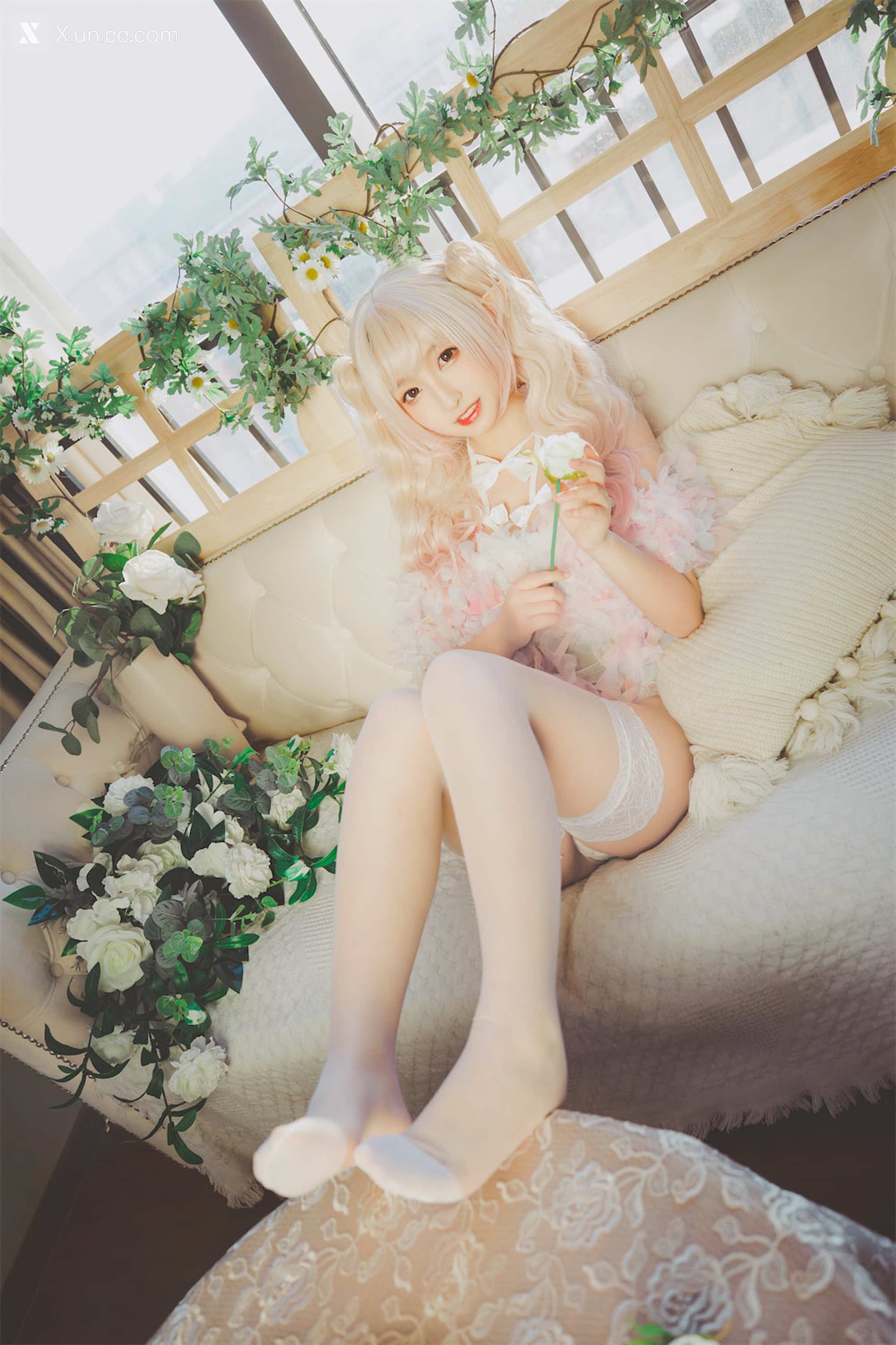 Coser@神楽坂真冬 Vol.082 绝对企画-黑白丝《柔らかい永遠》 第16张