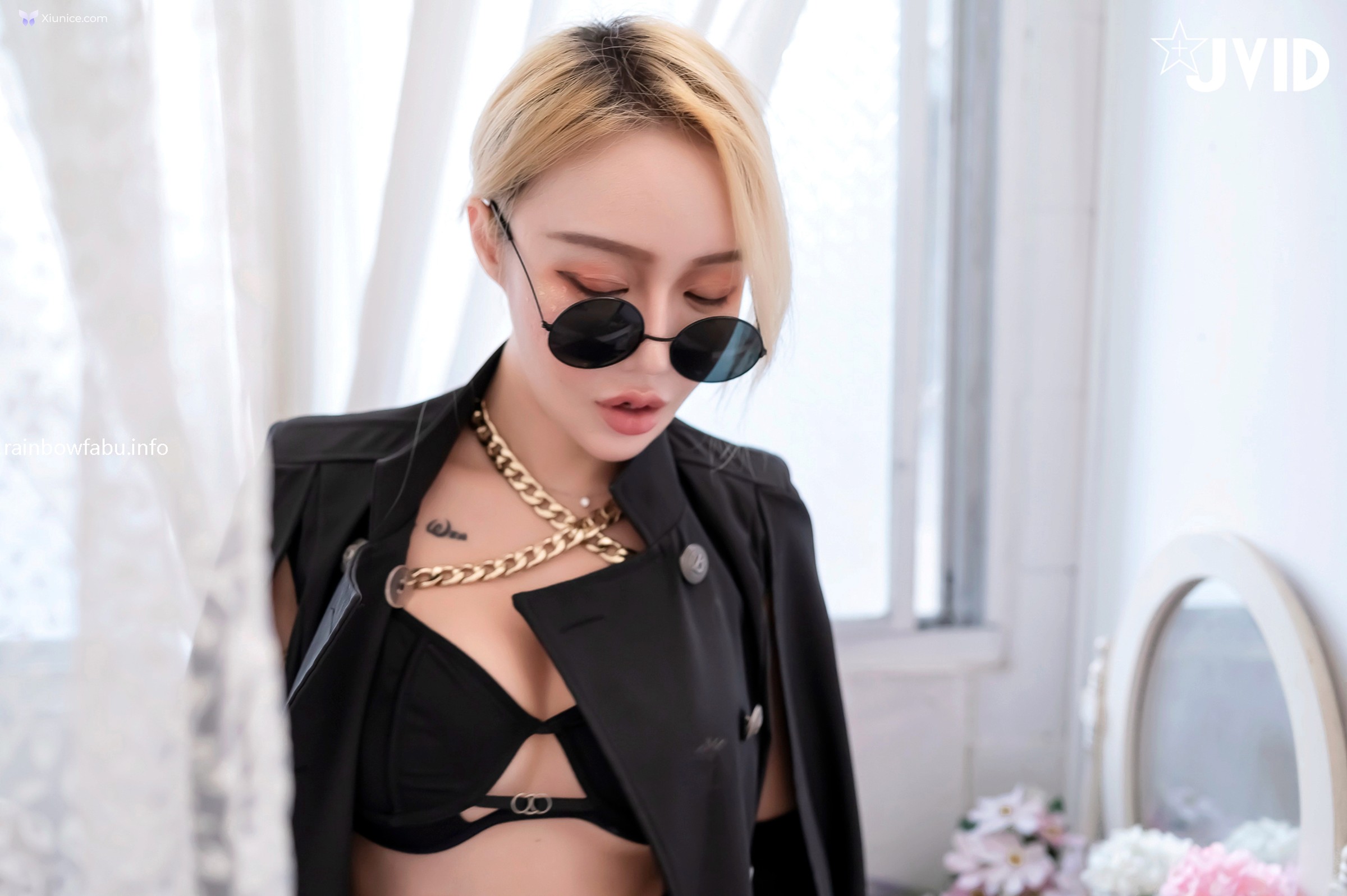 JVID 葉魚魚 – 美乳蜜臀讓人血脈賁張讓人迷失在肉體和慾望的歡愉中 第41张