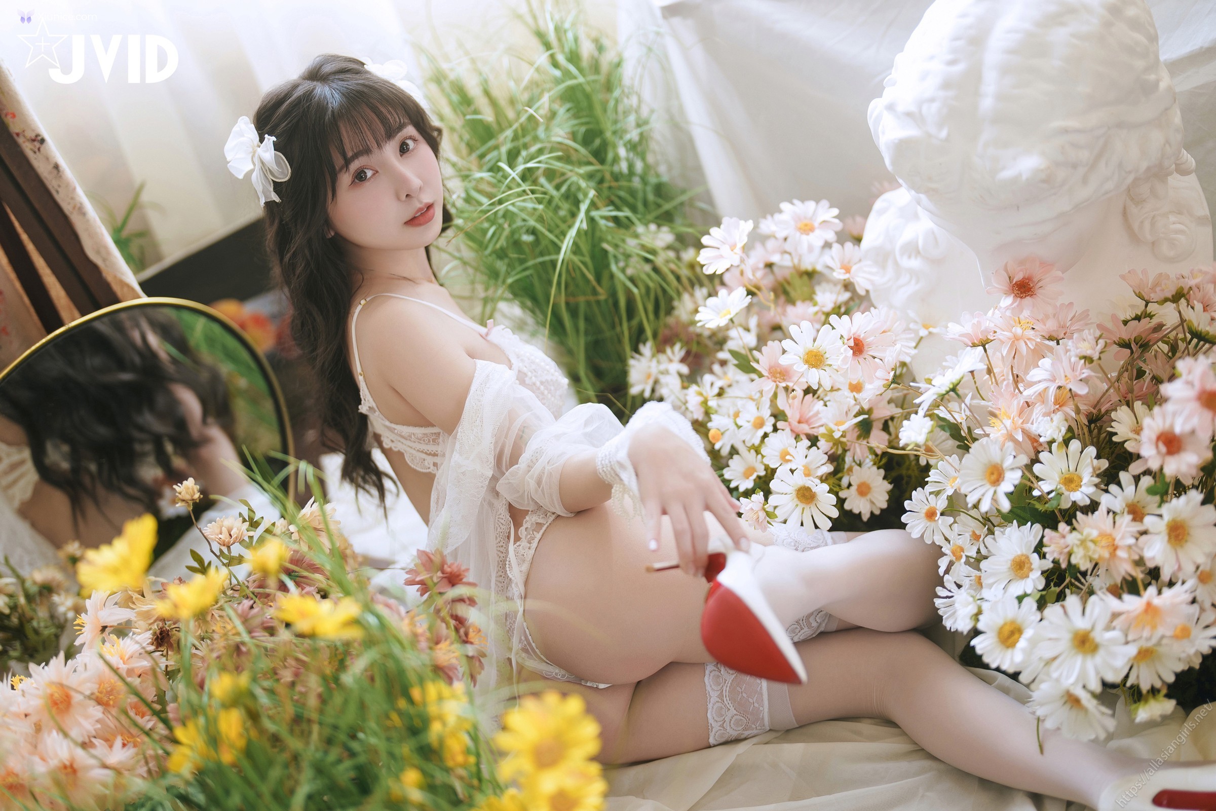 JVID 月台尼Tiny – 新尺度登場初嚐禁果解開情慾底線天然美乳Tiny化身夏娃與你一起纏綿 第23张