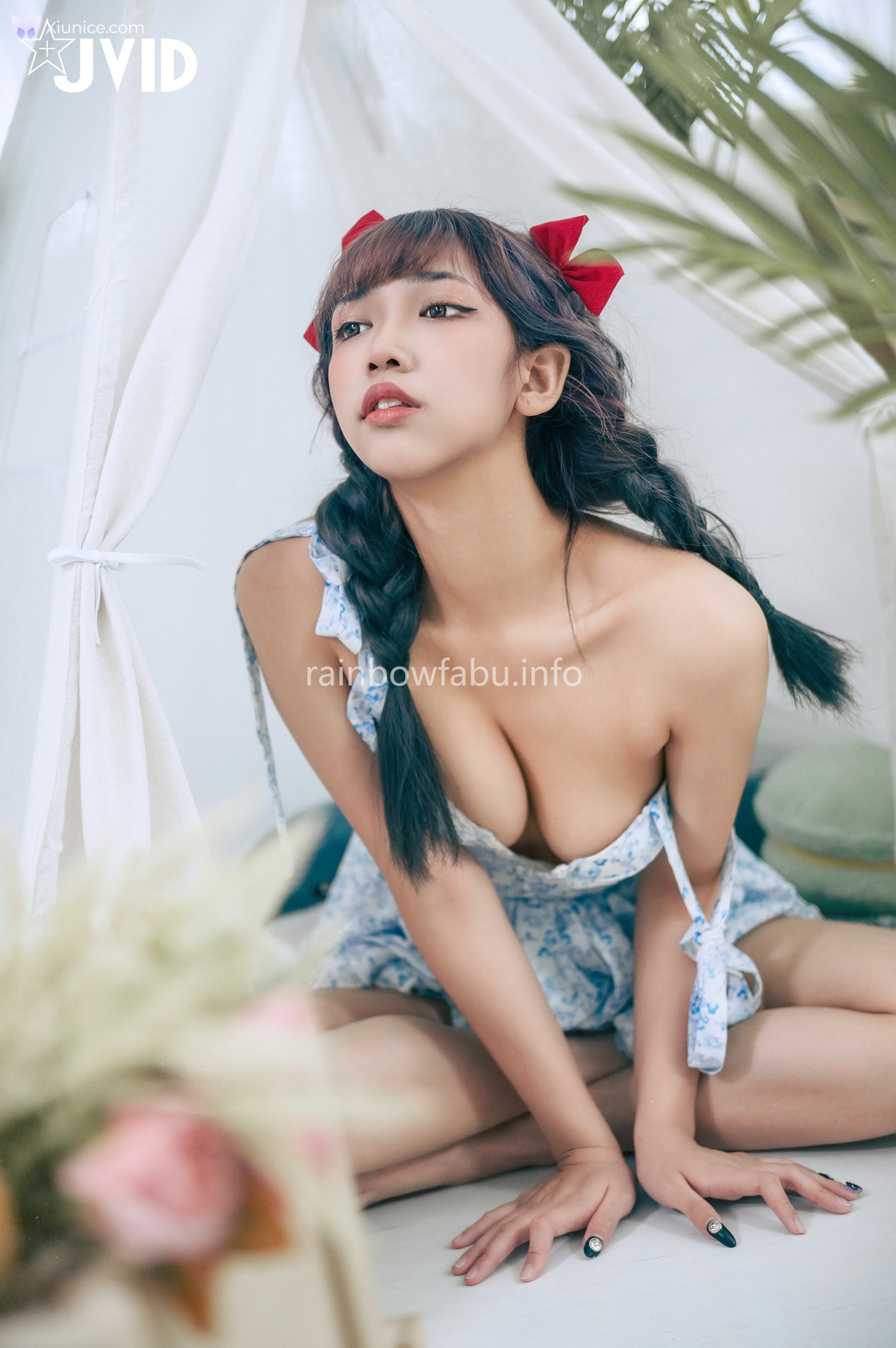 JVID 吳紫欣 – 戀愛感爆棚的野餐約會紫欣女友洋裝的肩帶滑下來了那乾脆就別穿了吧 第41张