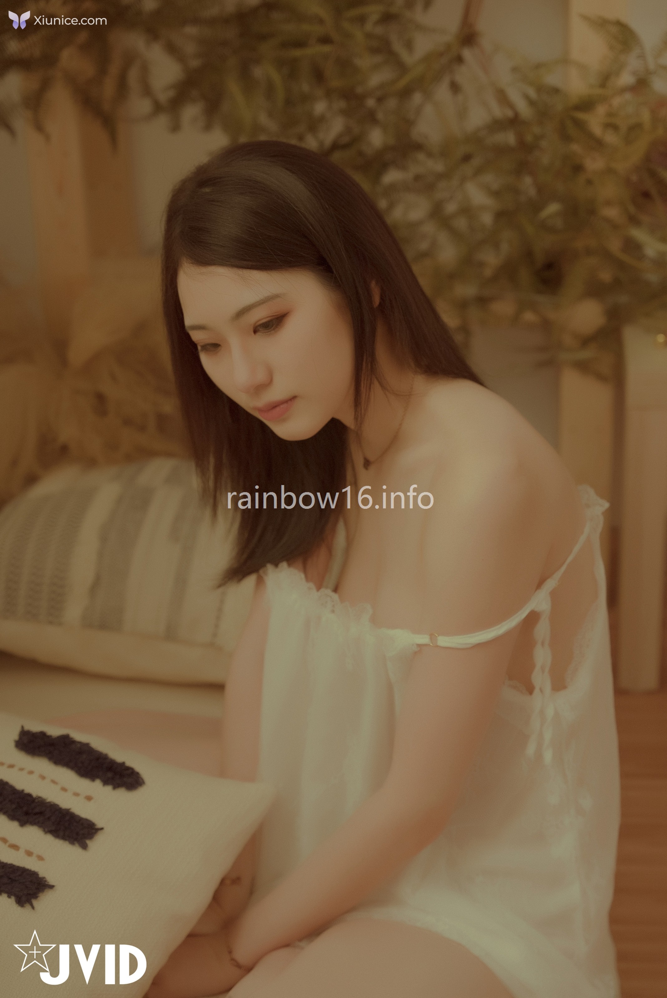 JVID 阿黎 – 全裸露點最初的小美好唯美系空靈女孩-阿瓈 第92张