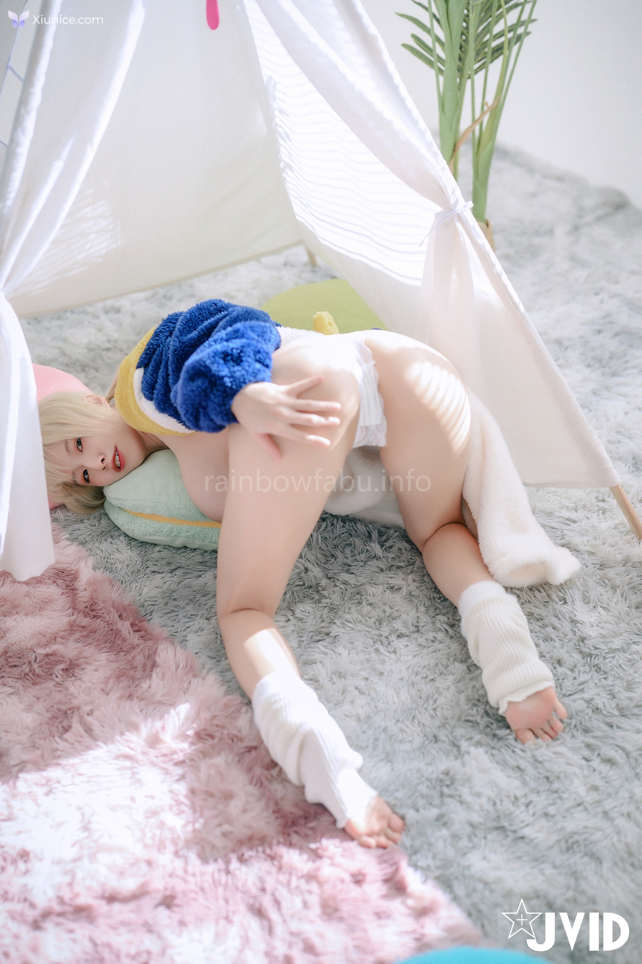 JVID 黎菲兒 – 不愛穿衣服的巨乳誘惑被衝撞晃動的巨乳讓人血脈噴張 第2张