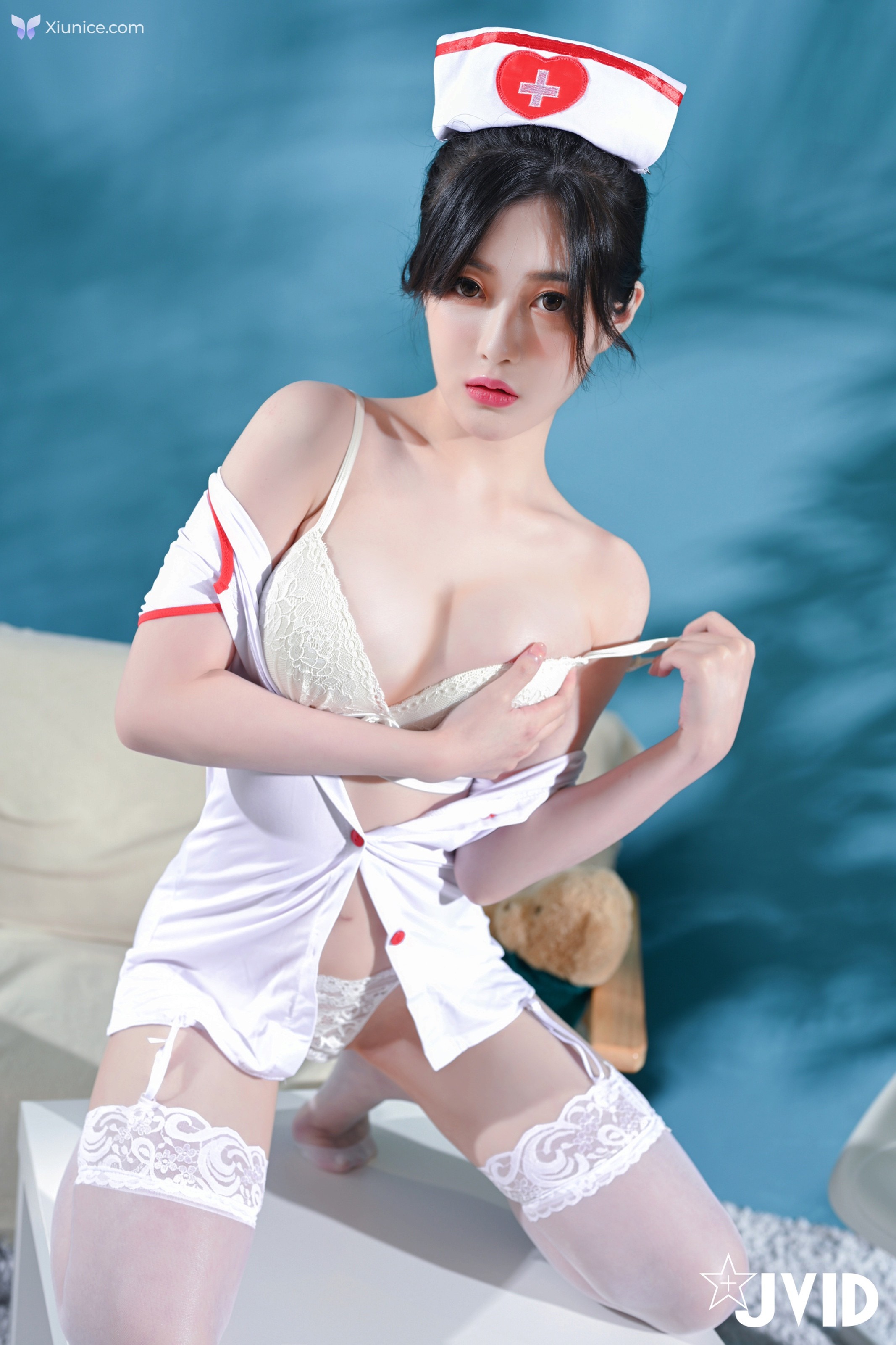 JVID 璃奈醬 – 打完疫苗是不是發燒酸痛痛小護士璃奈醬全心陪伴照顧你還沒輪到打疫苗超幹沒關係璃奈醬腳開開給你在神鮑裡注入白色汁液 第148张