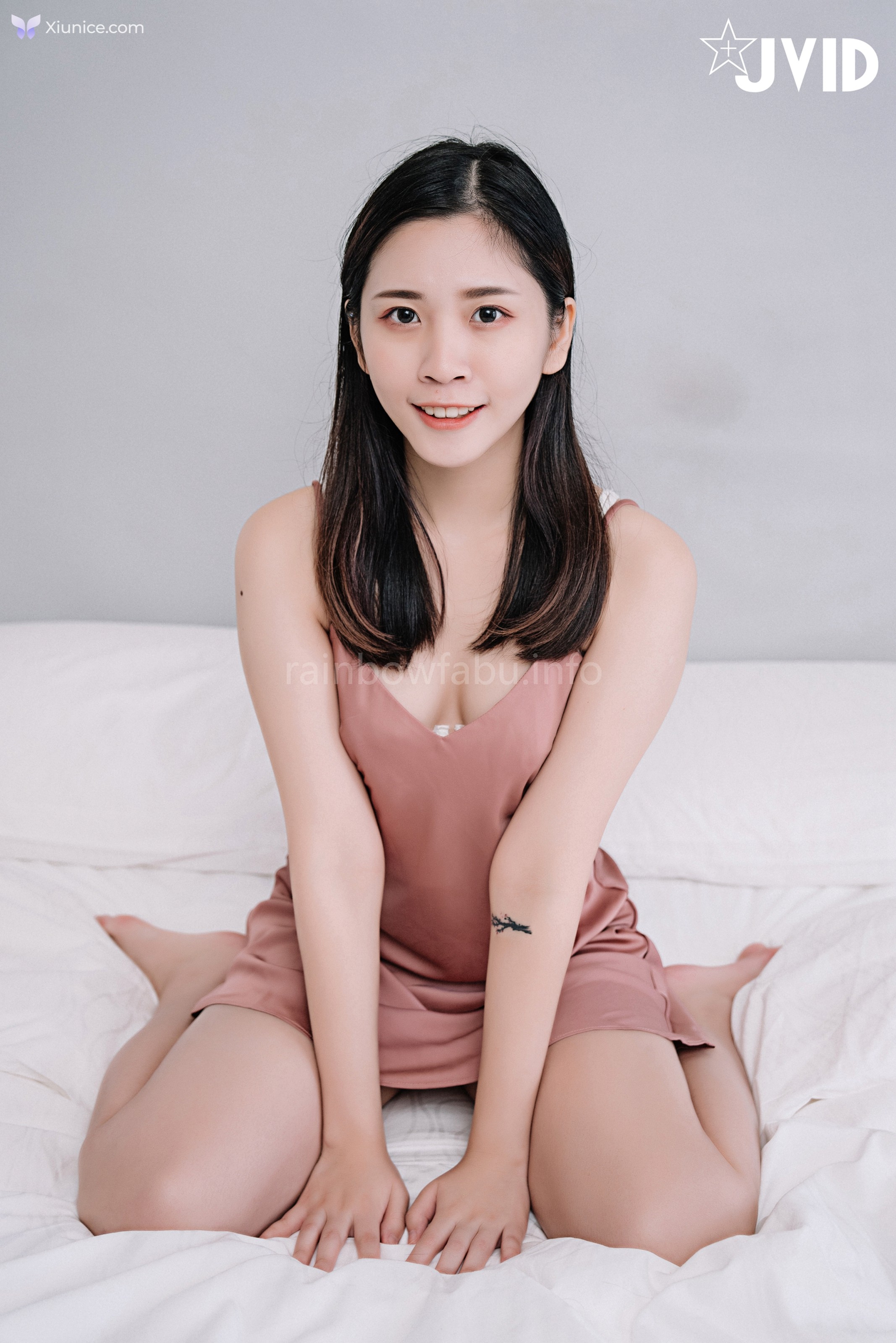 JVID 茶理 妙妙 – 美乳姐妹之因為太缺錢親姐誘逼女大生妹妹開啟18禁直播 第120张