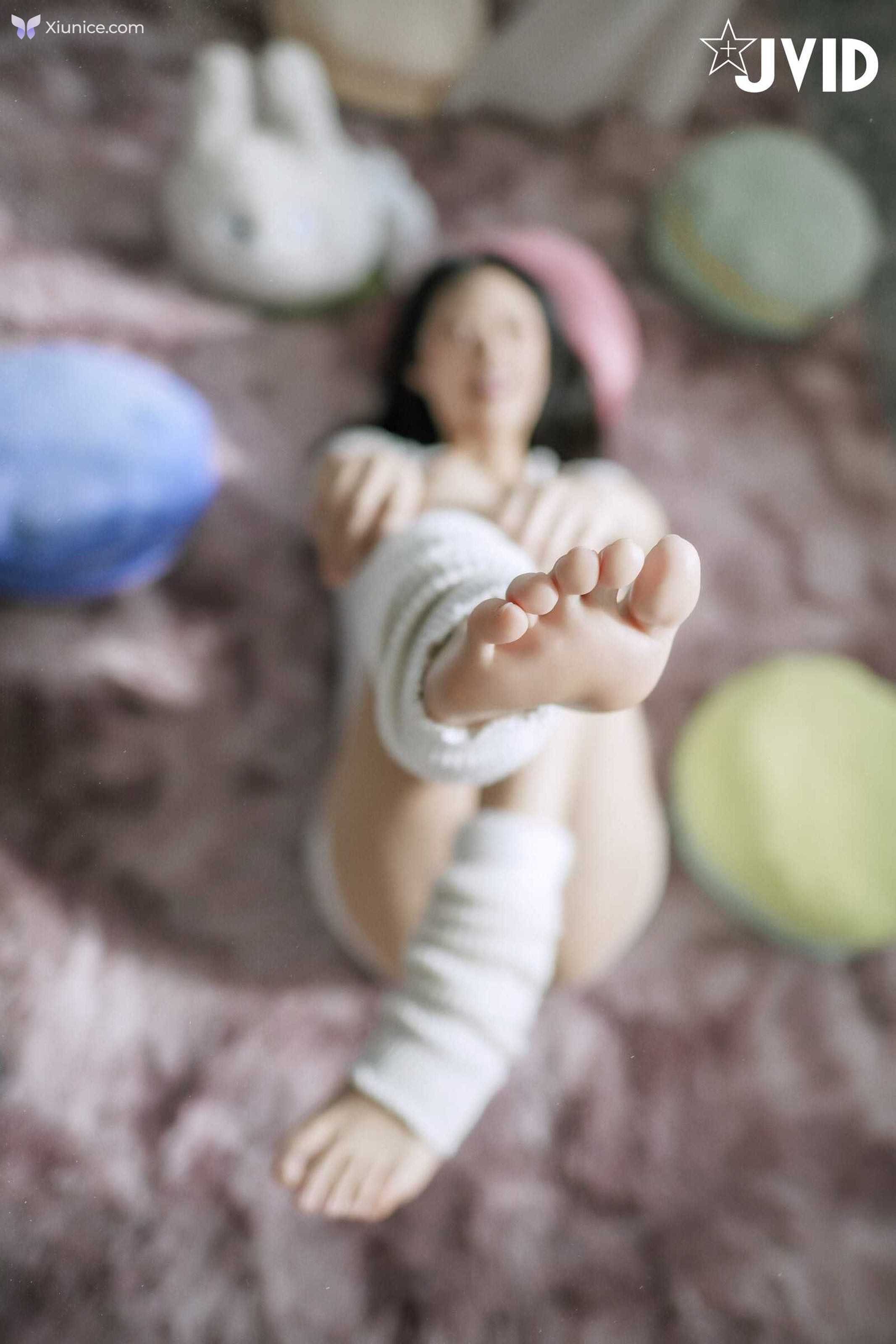 JVID 謝夏天 – 近60萬粉絲的巨乳網紅直播主脫了首次挑戰性感寫真大秀超美G奶 第65张