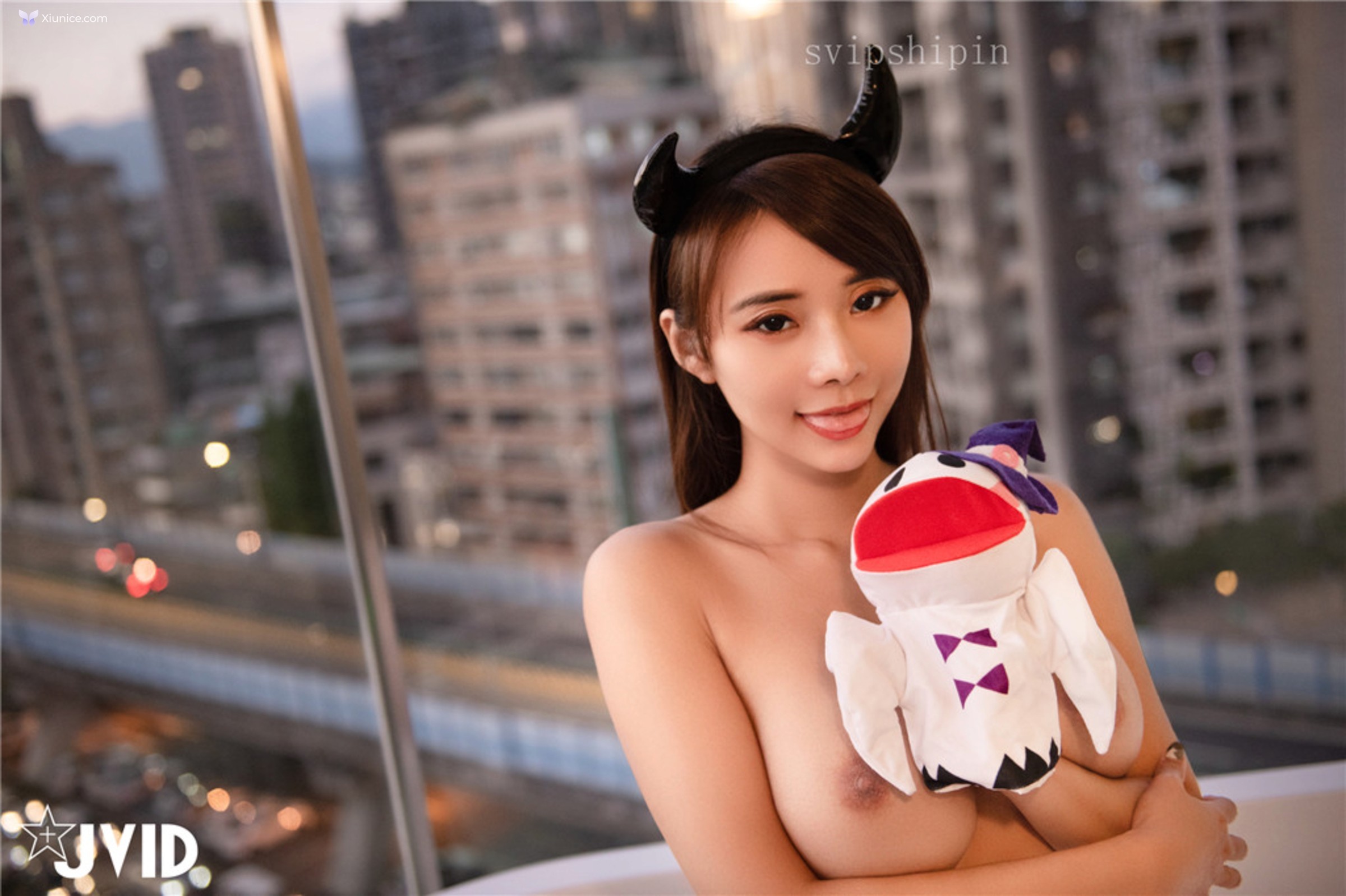 JVID Lele 樂樂 – 萬聖節妖豔な魅魔 不給糖就把你榨乾 第33张