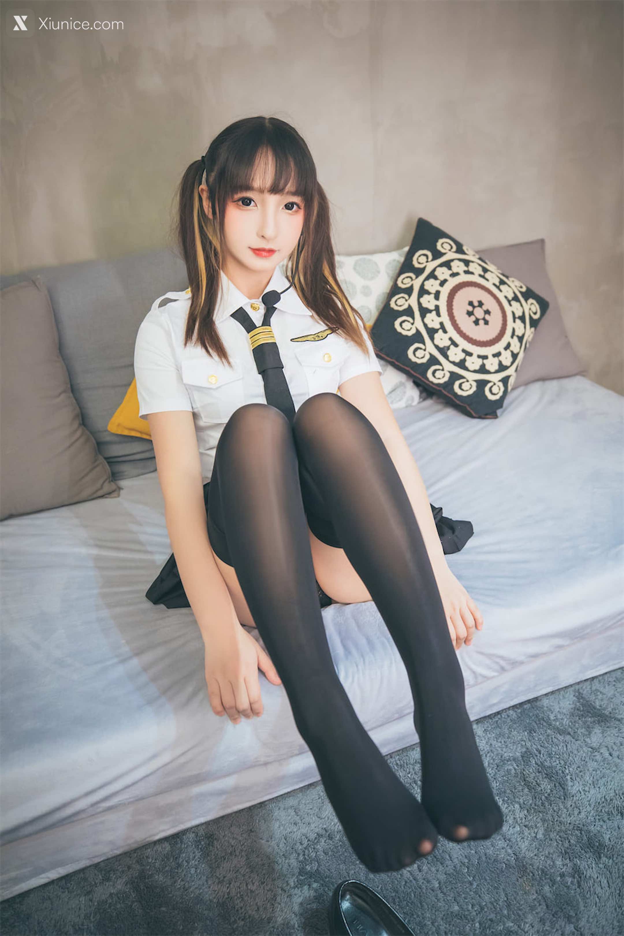 Coser@神楽坂真冬 Vol.081 绝对企画-黑丝皮衣《お帰りなさい、指揮官》 第129张