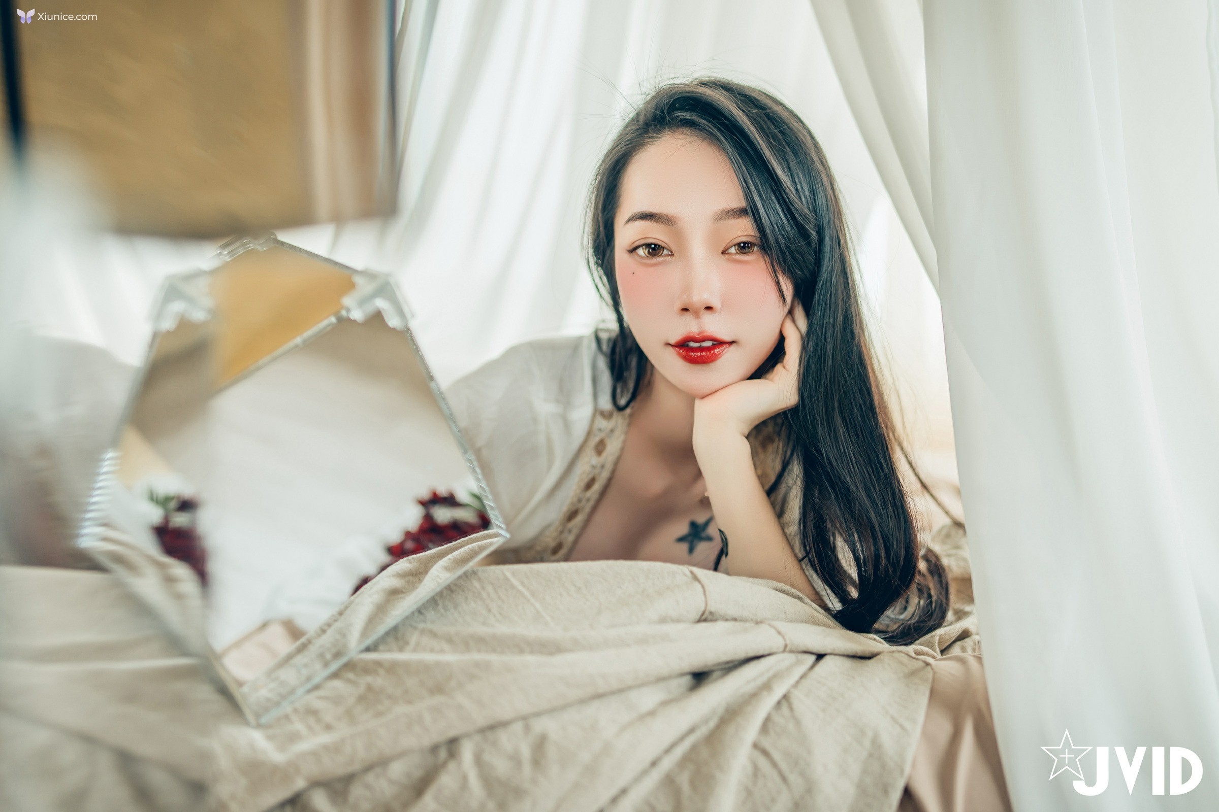 JVID 飄飄哥 – 巨乳飄飄女神精心打造的誠意寫真動漫般的完美身材還有超可愛的神祕客串喔 第88张