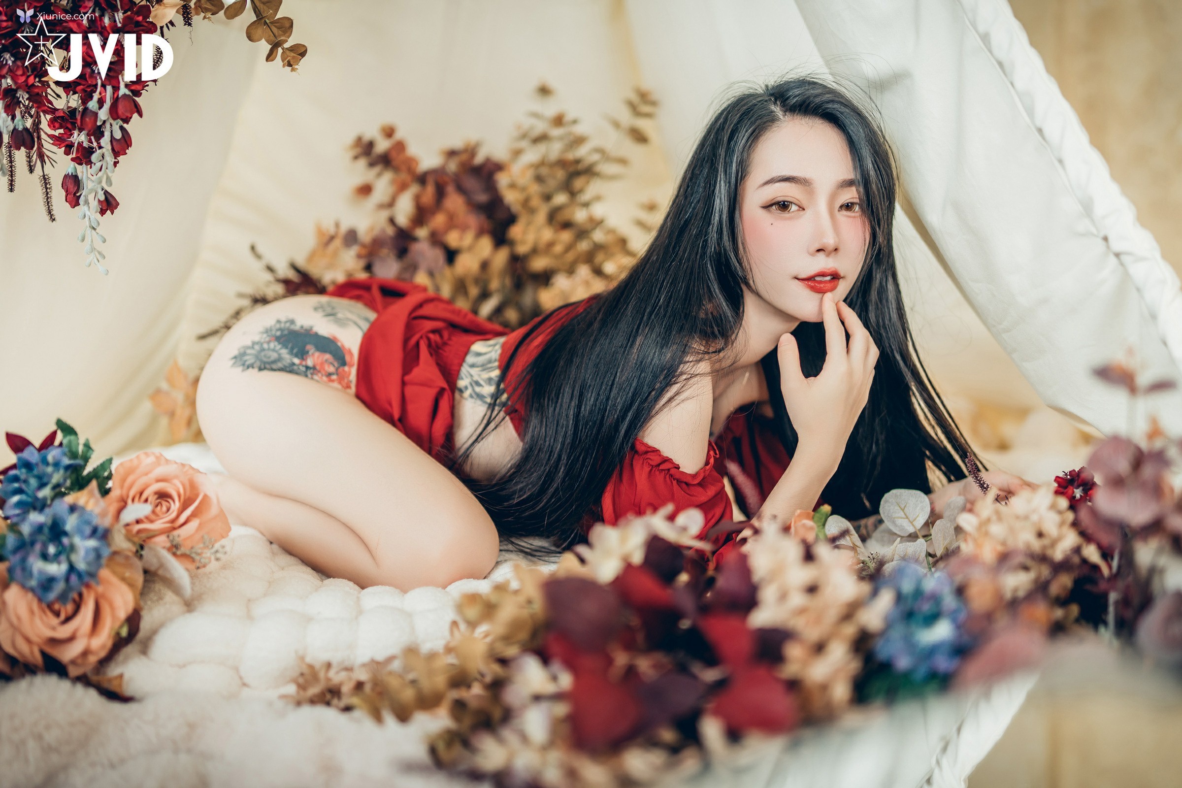 JVID 飄飄哥 – 巨乳飄飄女神精心打造的誠意寫真動漫般的完美身材還有超可愛的神祕客串喔 第114张