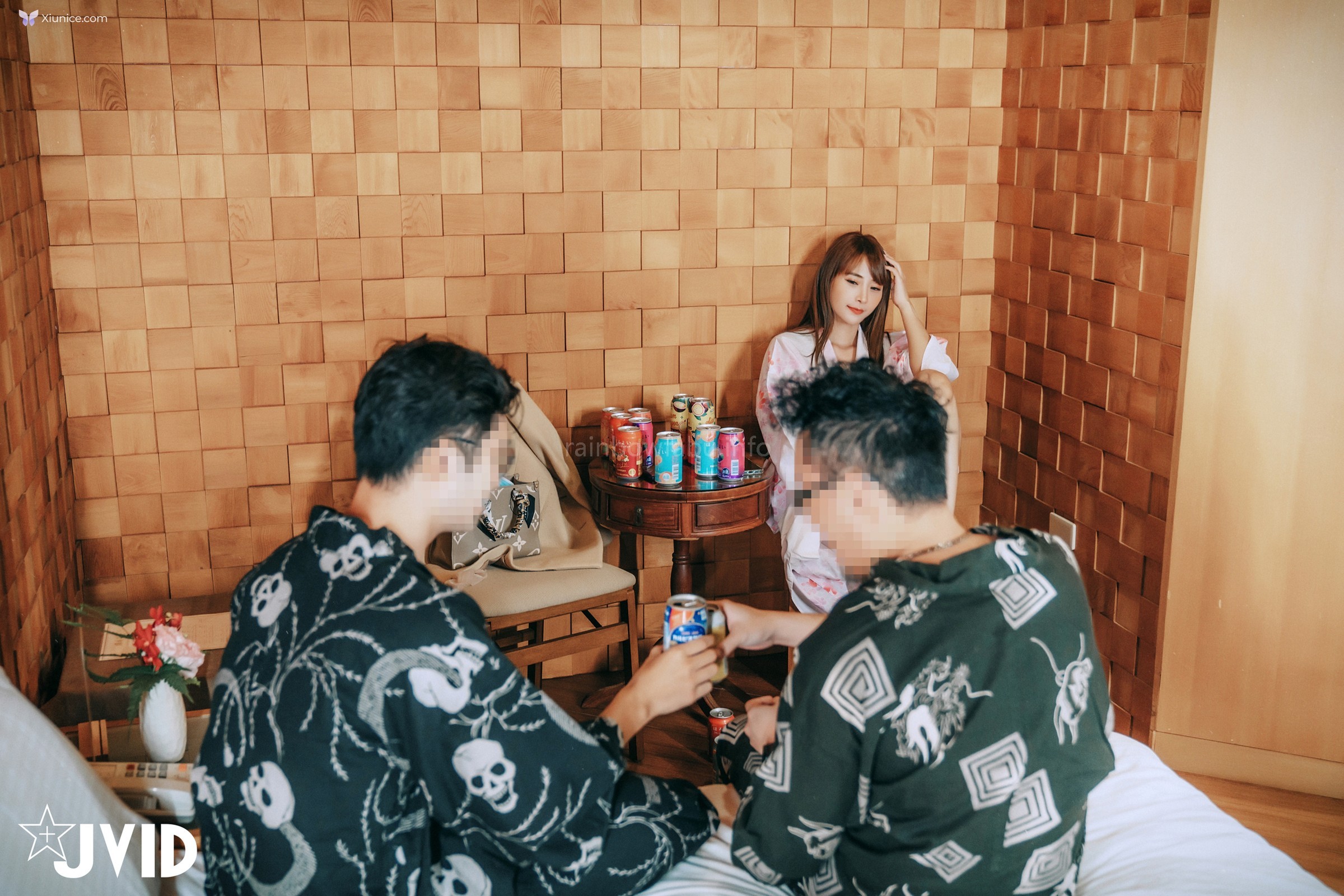 JVID 于心 Lele 樂樂 – 上空無碼學長幫學妹慶祝畢業邀請兩人泡溫泉泥醉混亂 第134张
