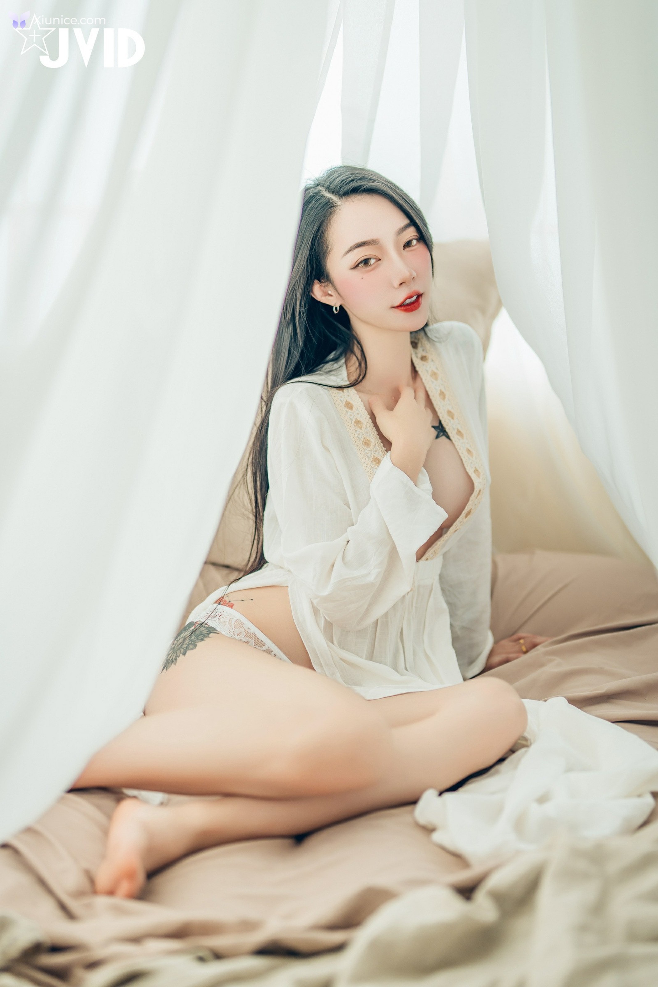 JVID 飄飄哥 – 巨乳飄飄女神精心打造的誠意寫真動漫般的完美身材還有超可愛的神祕客串喔 第23张