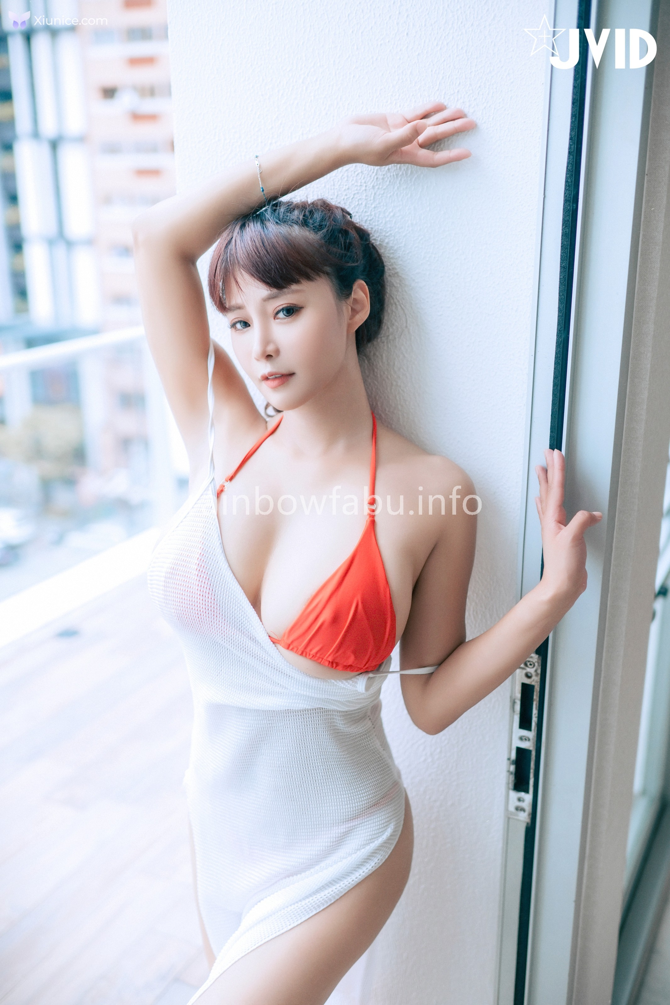 JVID Lele 樂樂 – 濕身露出豪乳 開腿露鮑 誘惑丈夫下屬後入猛撞 暴力巨乳搖晃淫蕩人妻濕身誘惑 第245张