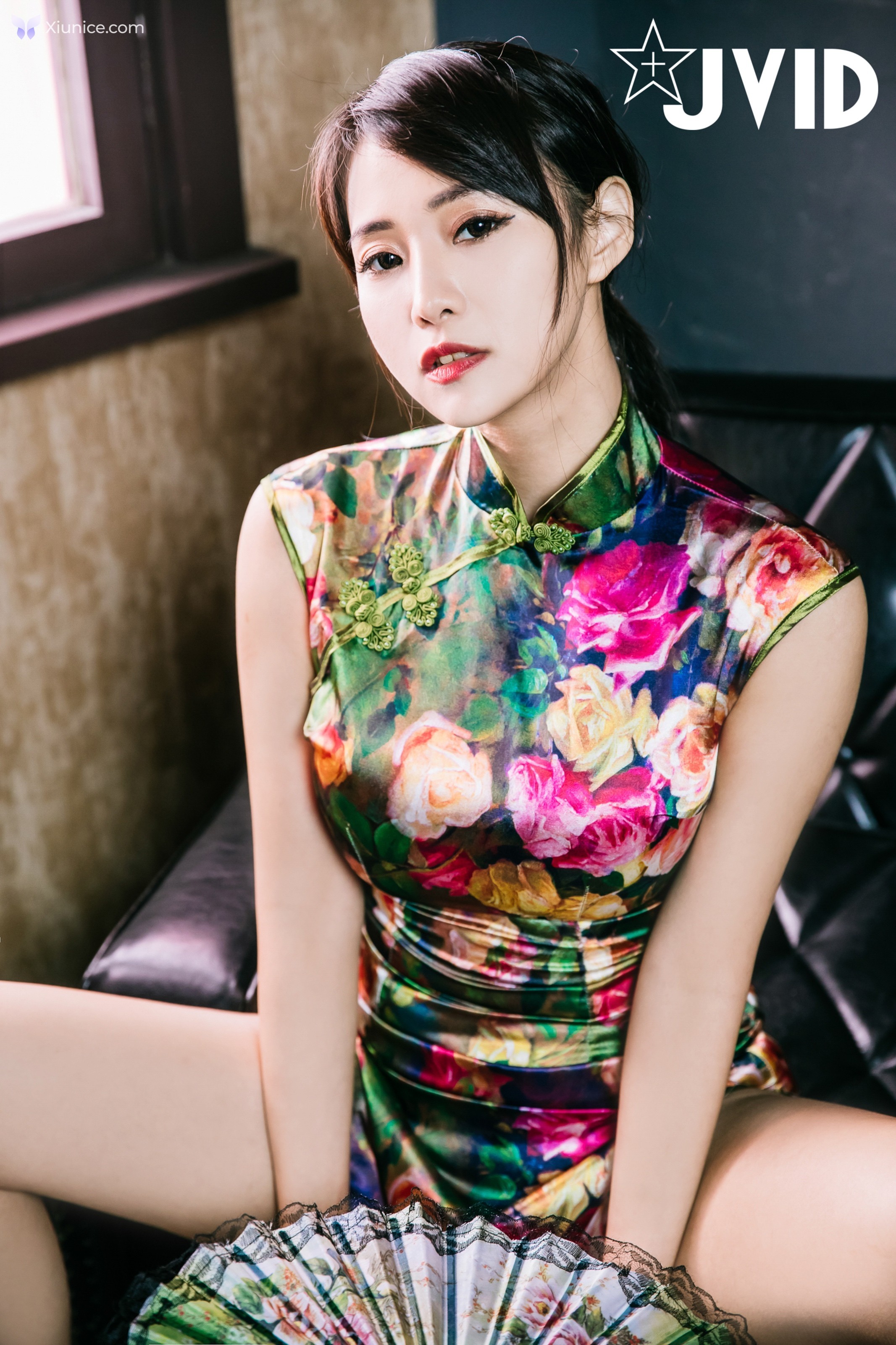 JVID Lele 樂樂 – 性感女神樂樂旗袍裝 第33张