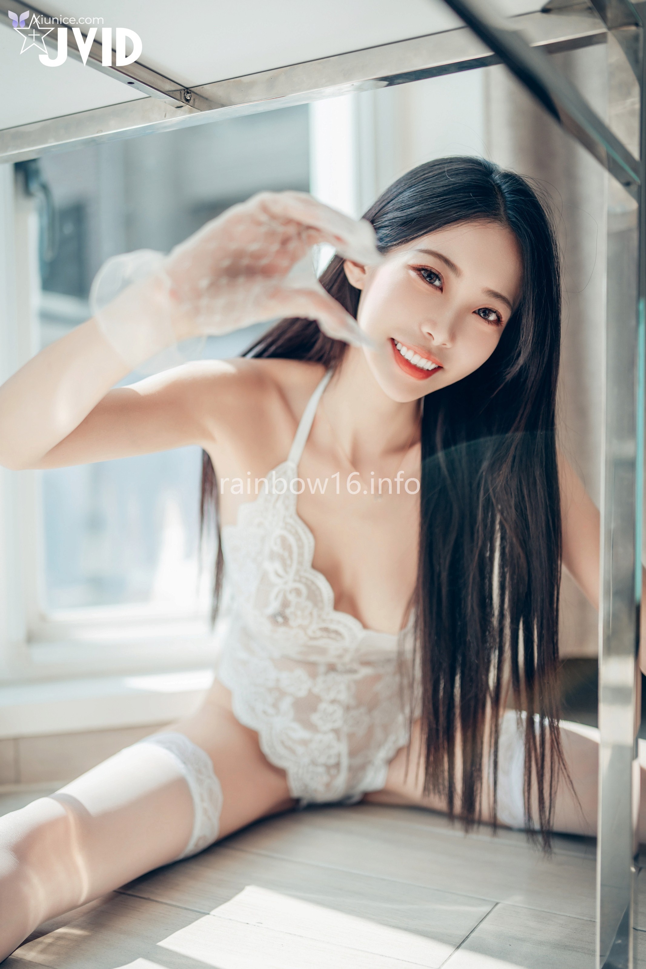 JVID WenHsin 玟妡 – 勻稱美腿玟妡看見她就起秋的假日午後白絲黑絲一次滿足只想與她一起把房間弄得亂糟糟 第12张