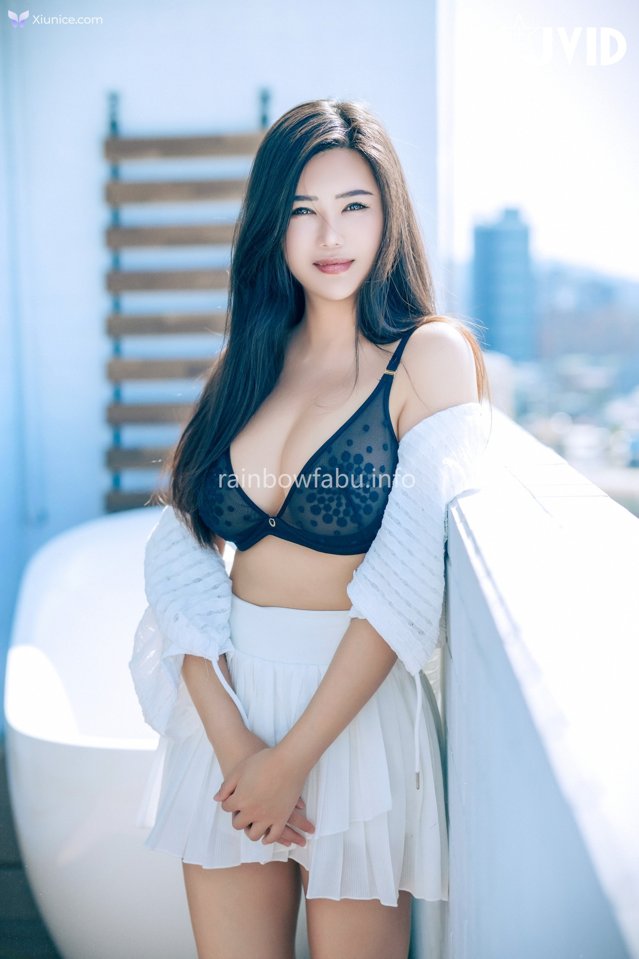 JVID 木木森 – 剛失戀の寂寞獨居美女脫下內衣胸猛巨乳彈出寂寞的女人 需要用肉棒撫慰她的情傷 第1张