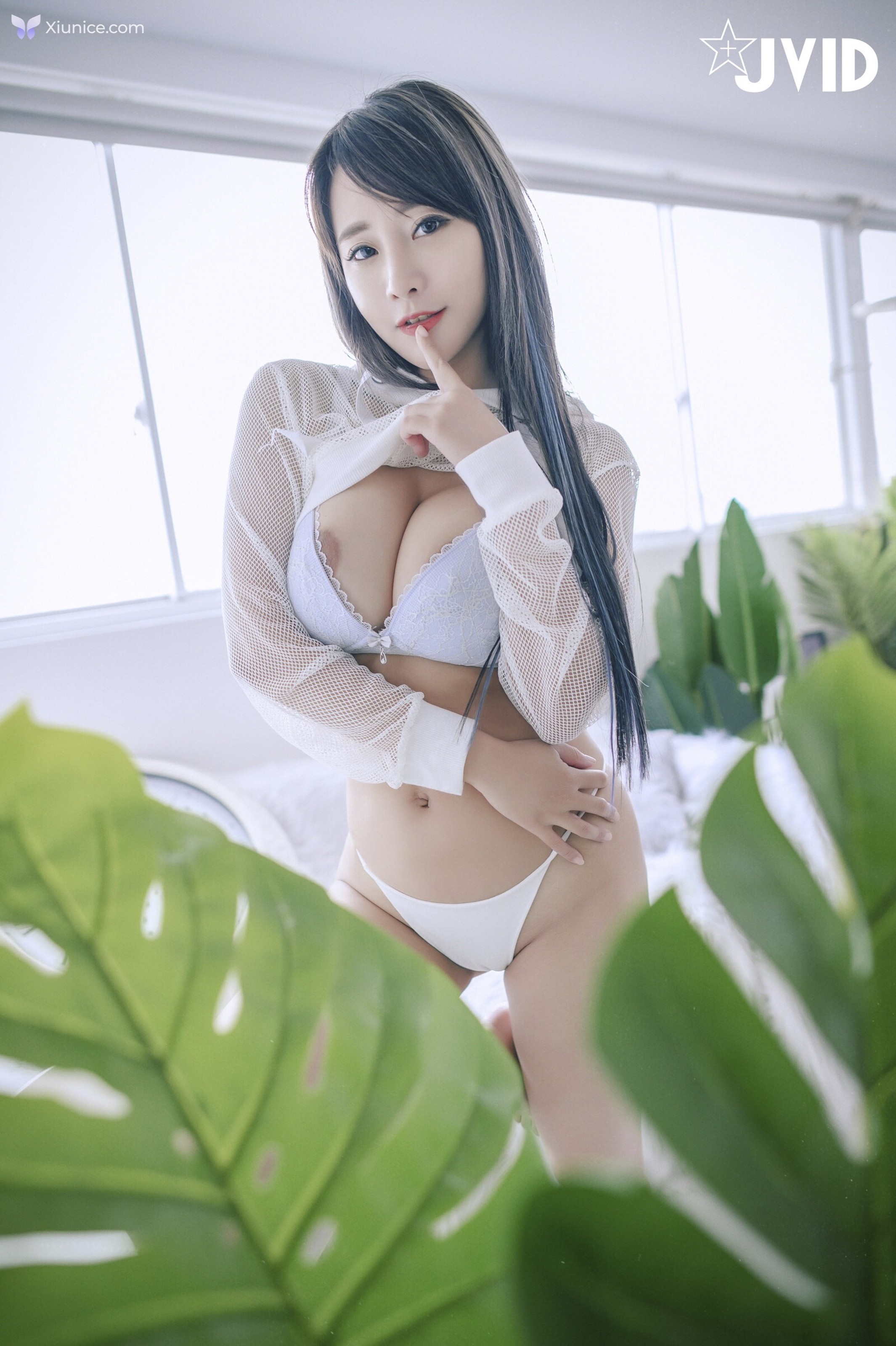 JVID Lele 樂樂 – 巨乳女神 樂樂色誘閨密兄長激情畫面曝光 第24张