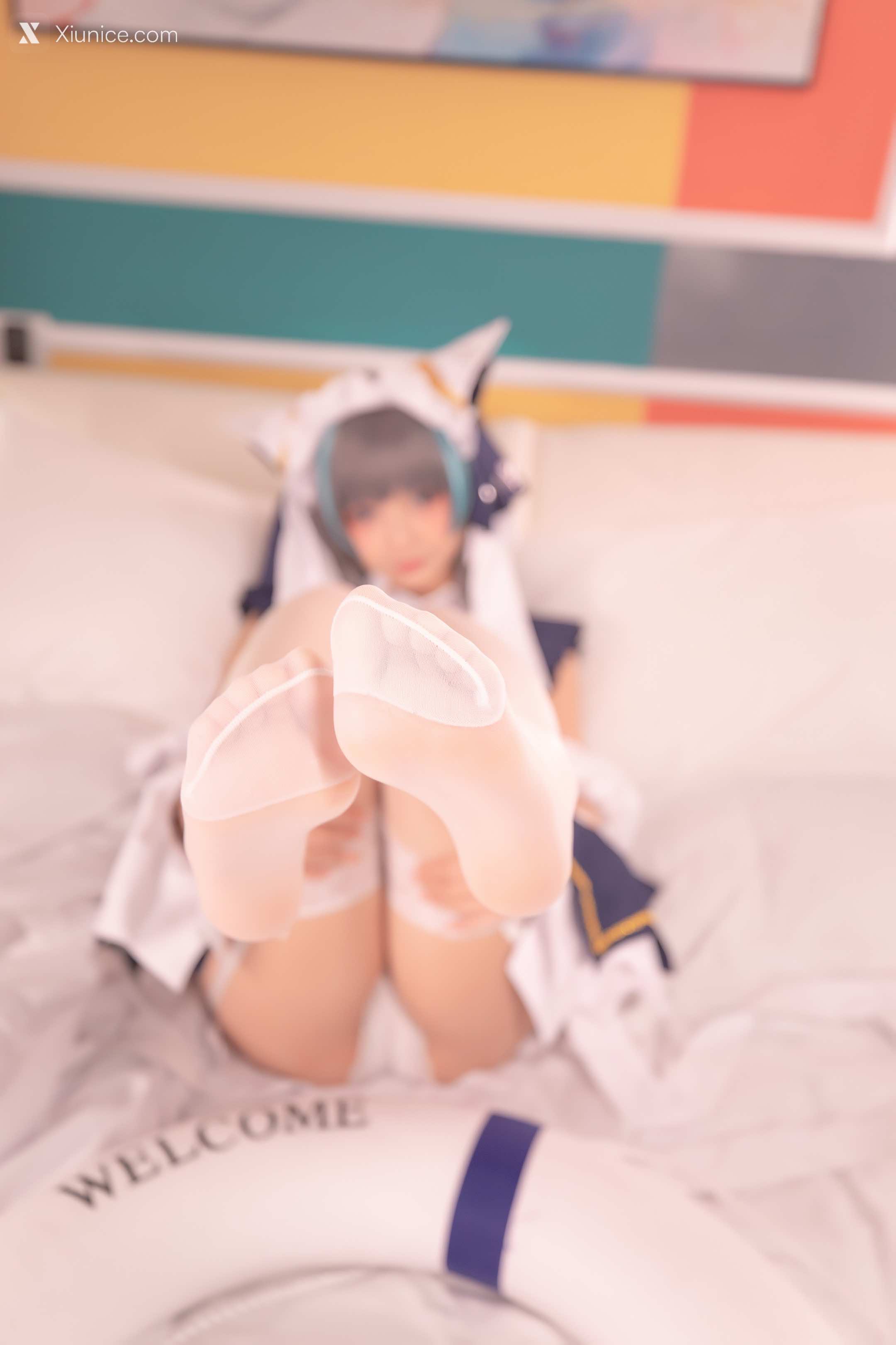 Coser@神楽坂真冬 Vol.085 绝对企画-柴郡cos《纯色庭院》 第99张