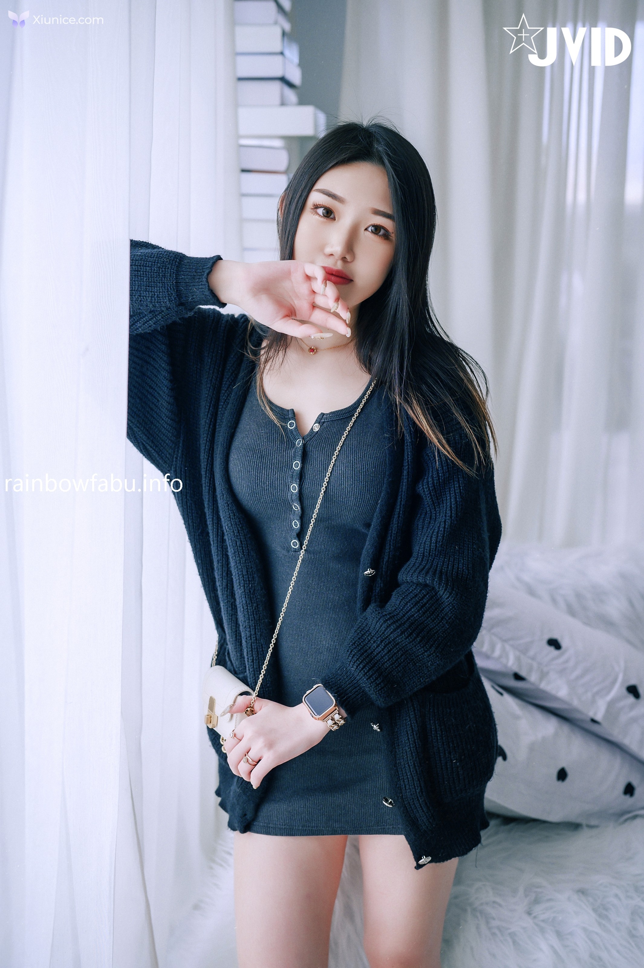 JVID 優苡 – 我搭訕到剛滿18的極品純欲女孩優伊首發就毫無保留的全給你看 第75张