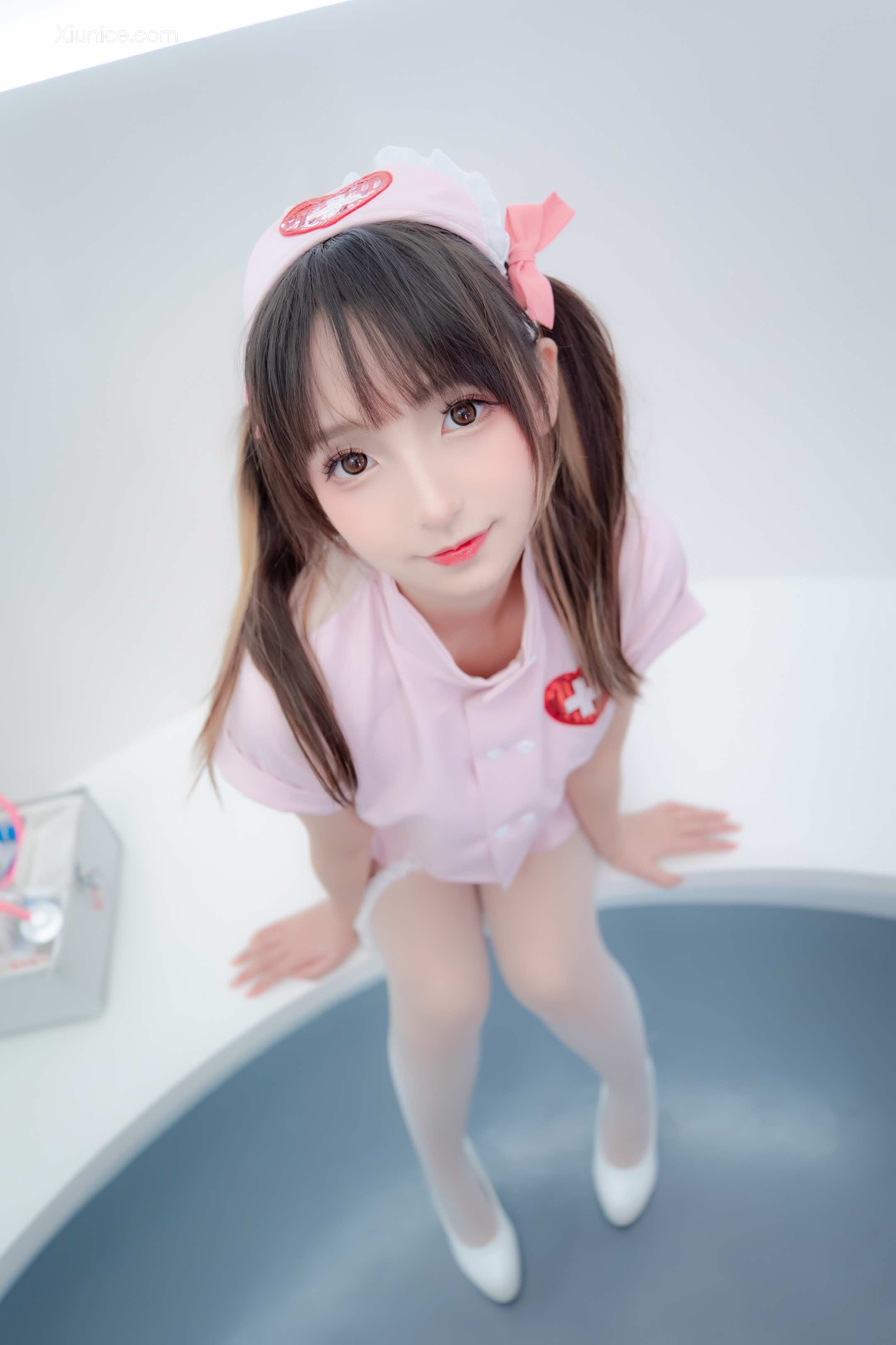 Coser@神楽坂真冬 Vol.084 绝对企画-白丝护士《心身バランス》 第26张