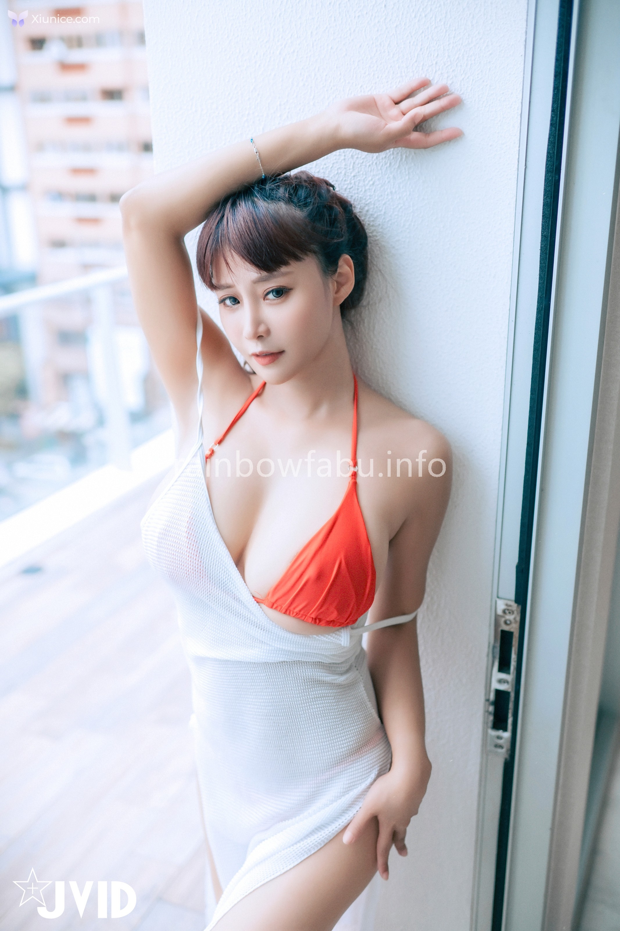 JVID Lele 樂樂 – 濕身露出豪乳 開腿露鮑 誘惑丈夫下屬後入猛撞 暴力巨乳搖晃淫蕩人妻濕身誘惑 第241张