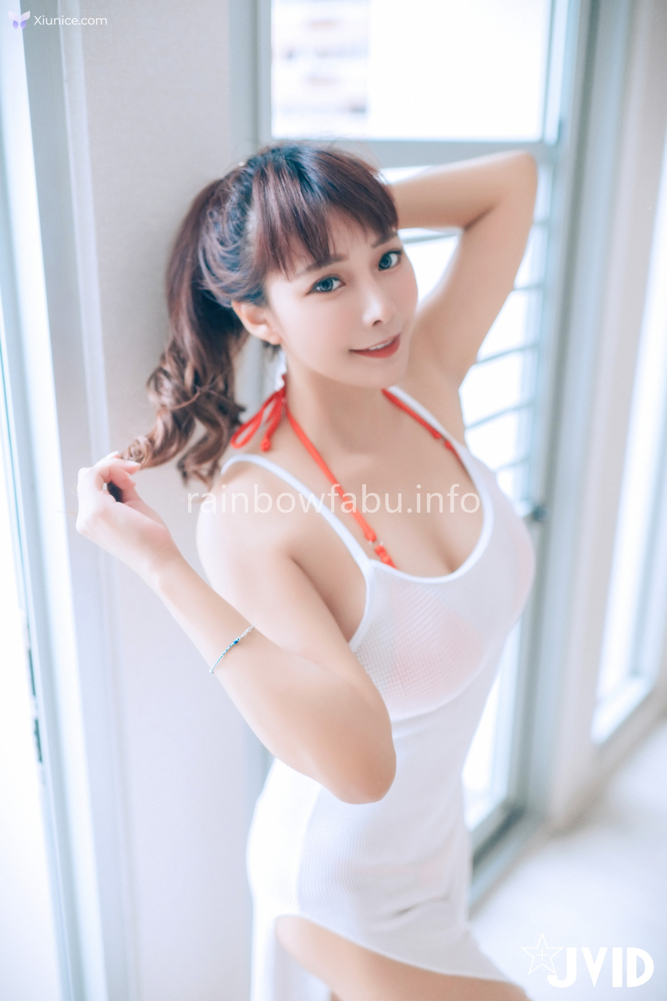 JVID Lele 樂樂 – 濕身露出豪乳 開腿露鮑 誘惑丈夫下屬後入猛撞 暴力巨乳搖晃淫蕩人妻濕身誘惑 第36张