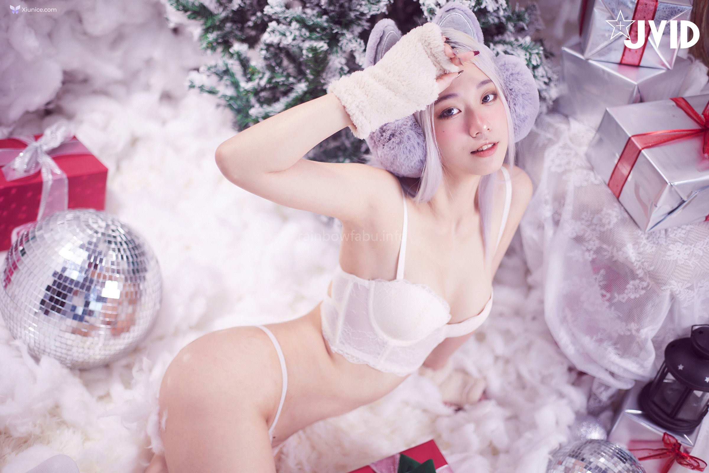 JVID Verna – 性感的愛死寂寞人雪女Verna陪你度過聖誕寒冬 第23张