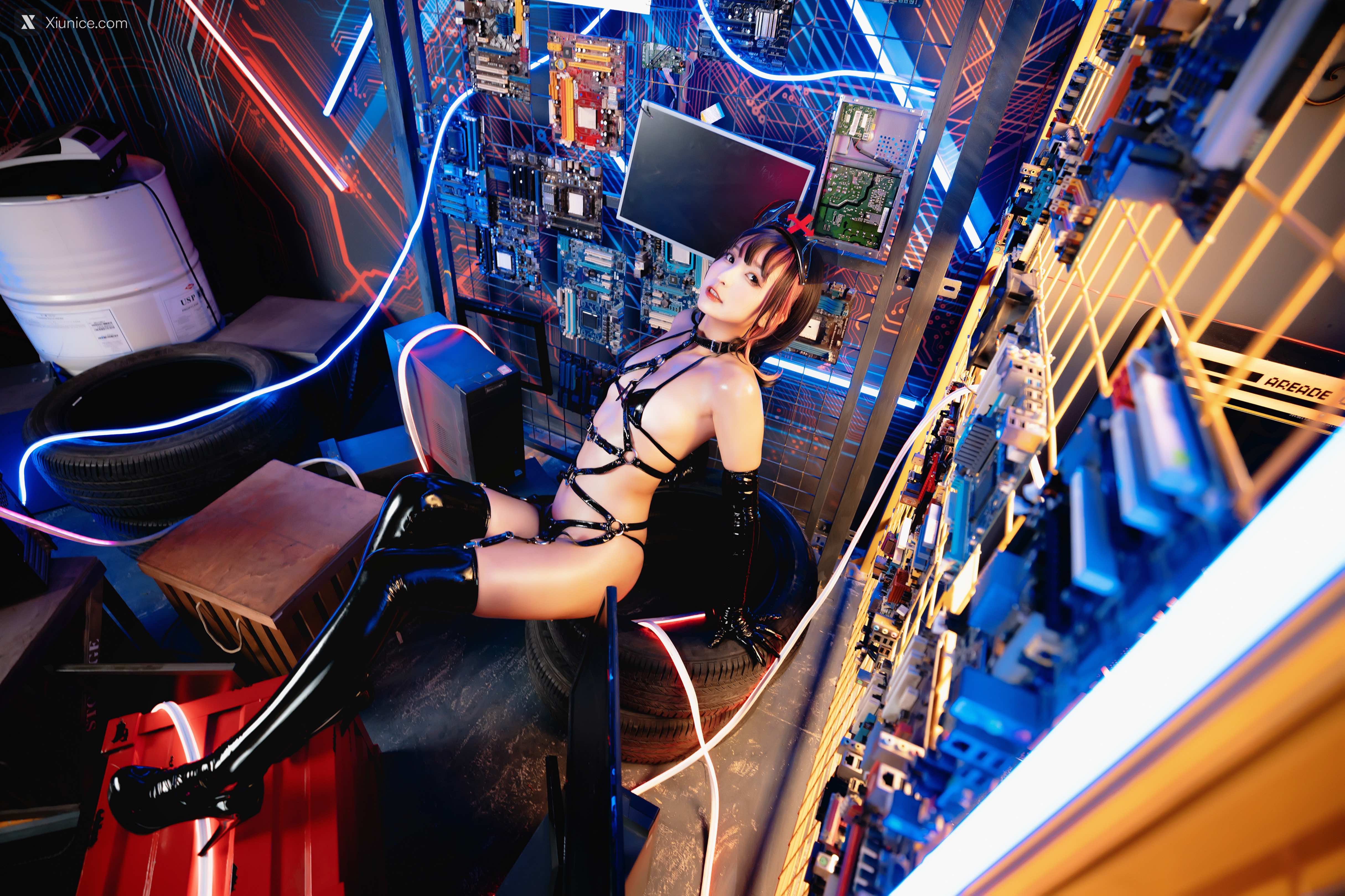 Coser@神楽坂真冬 Vol.057 绝对企画-透明黑白护士双人《無色哲学》 第43张