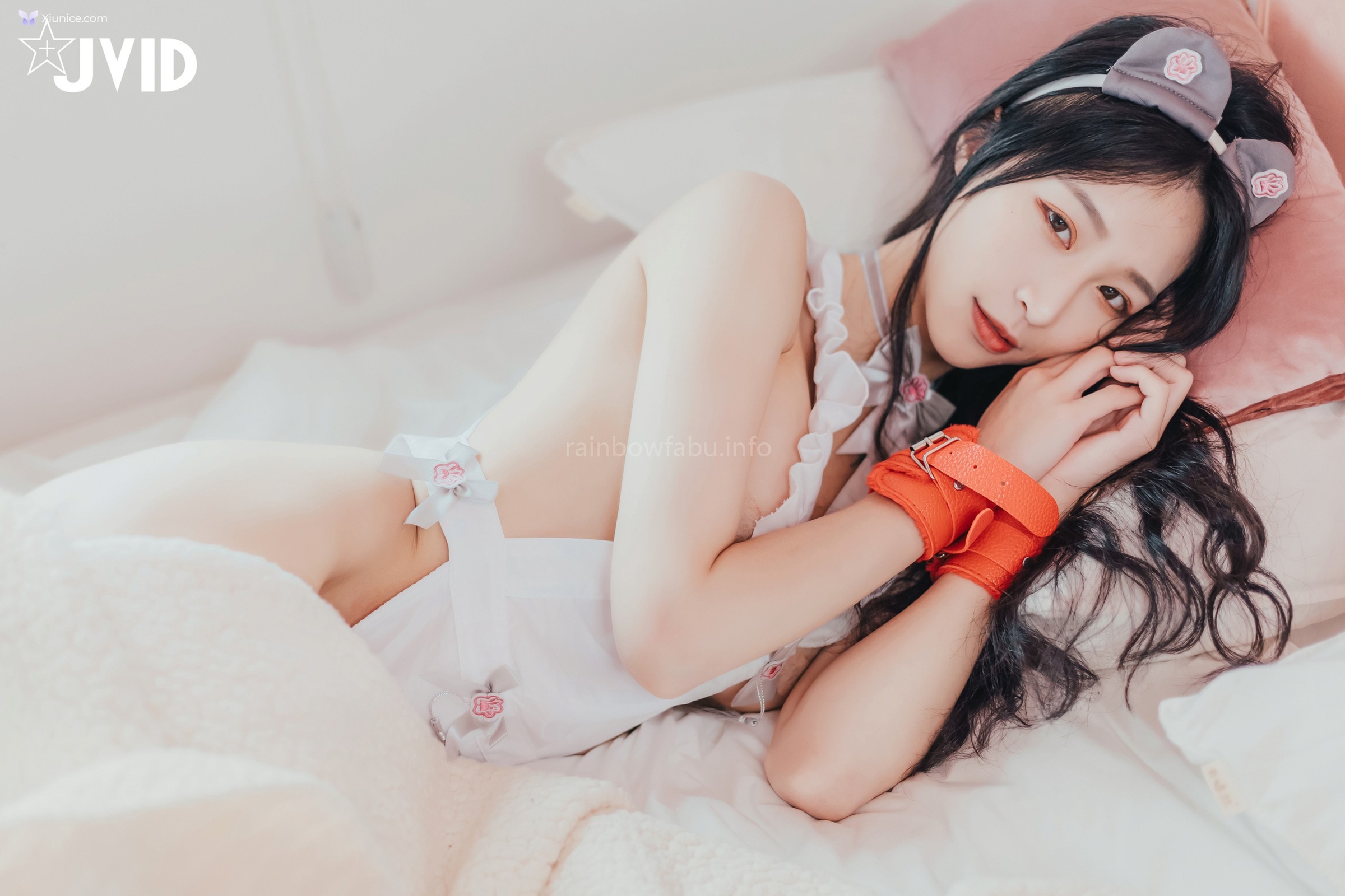 JVID Sunny小采緹 – 開腿綑綁過節寂寞難耐自己玩起來的Sunny小僕娘 第31张