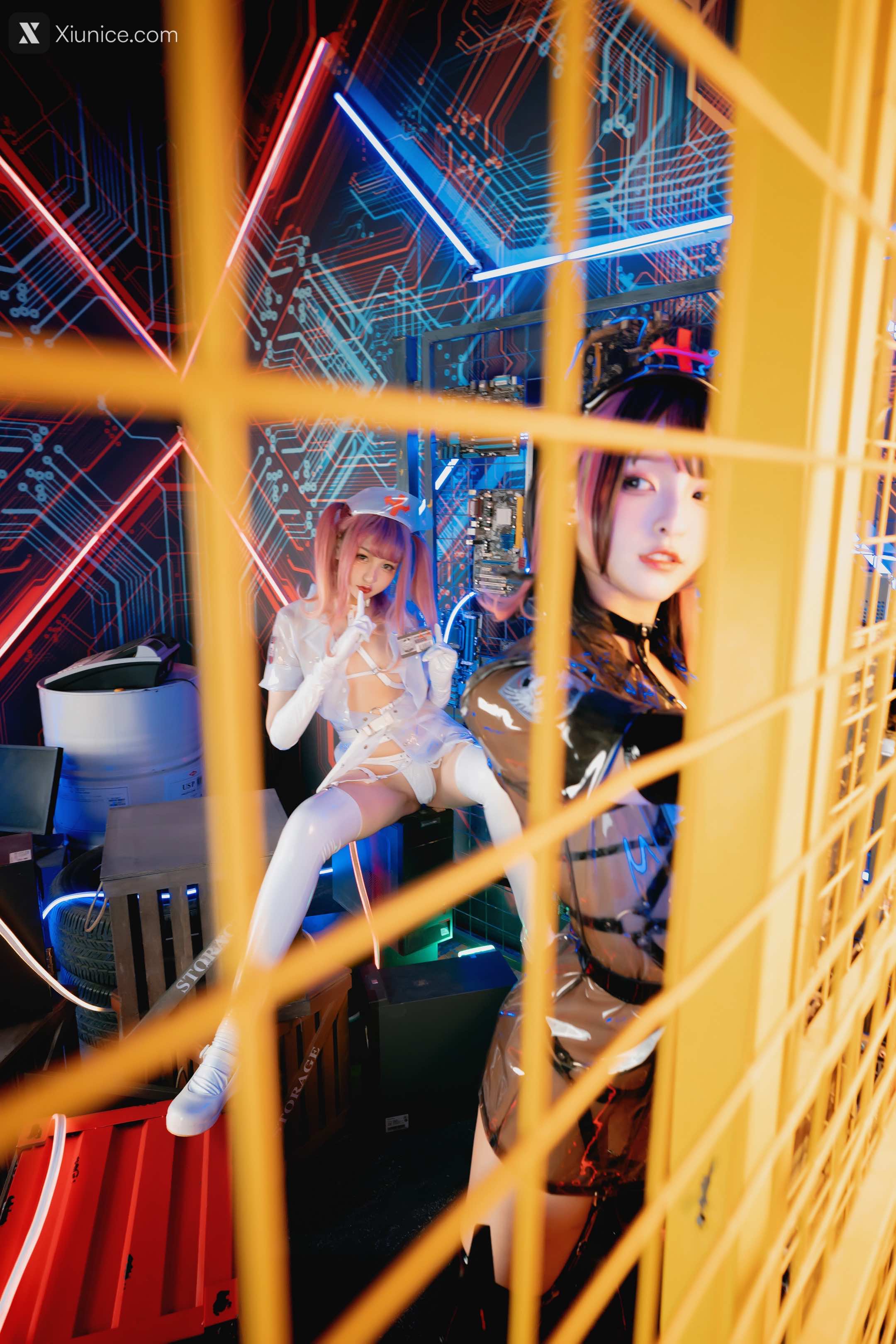 Coser@神楽坂真冬 Vol.057 绝对企画-透明黑白护士双人《無色哲学》 第92张
