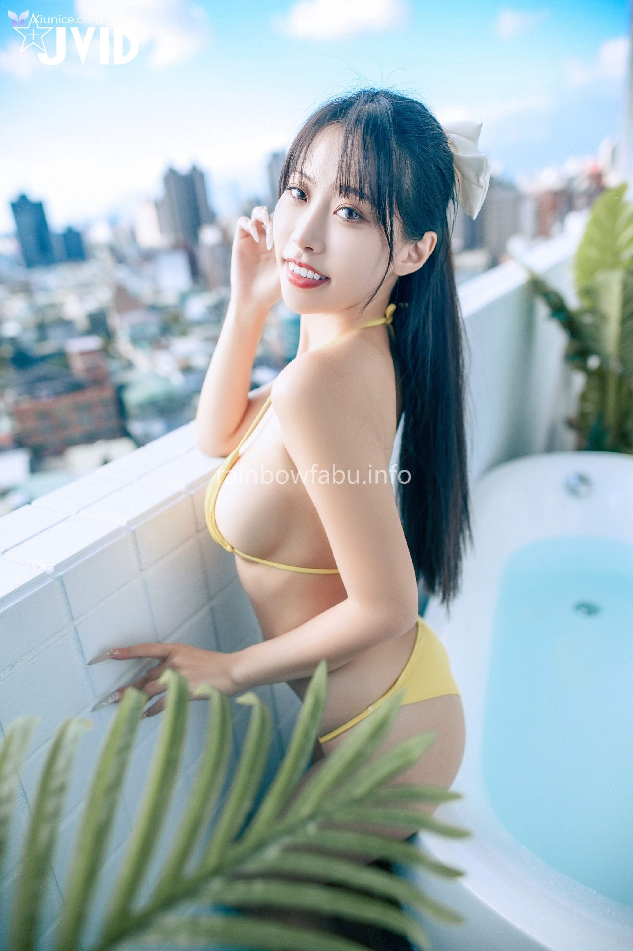 JVID WenHsin 玟妡 – 濕身陽台戲水夏日多巴胺超小片比基尼羊入虎口不吃對不起自己 第162张