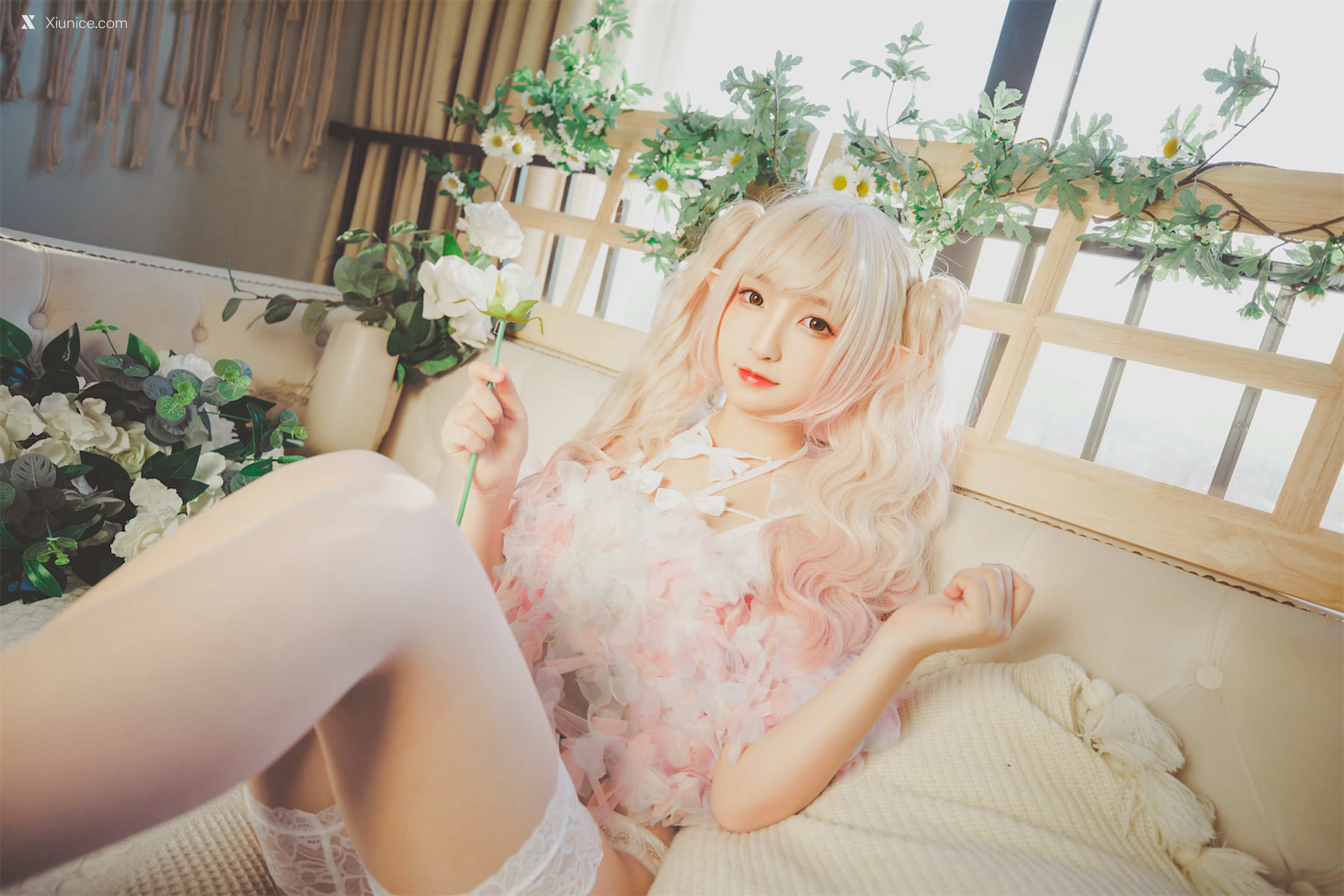 Coser@神楽坂真冬 Vol.082 绝对企画-黑白丝《柔らかい永遠》 第3张