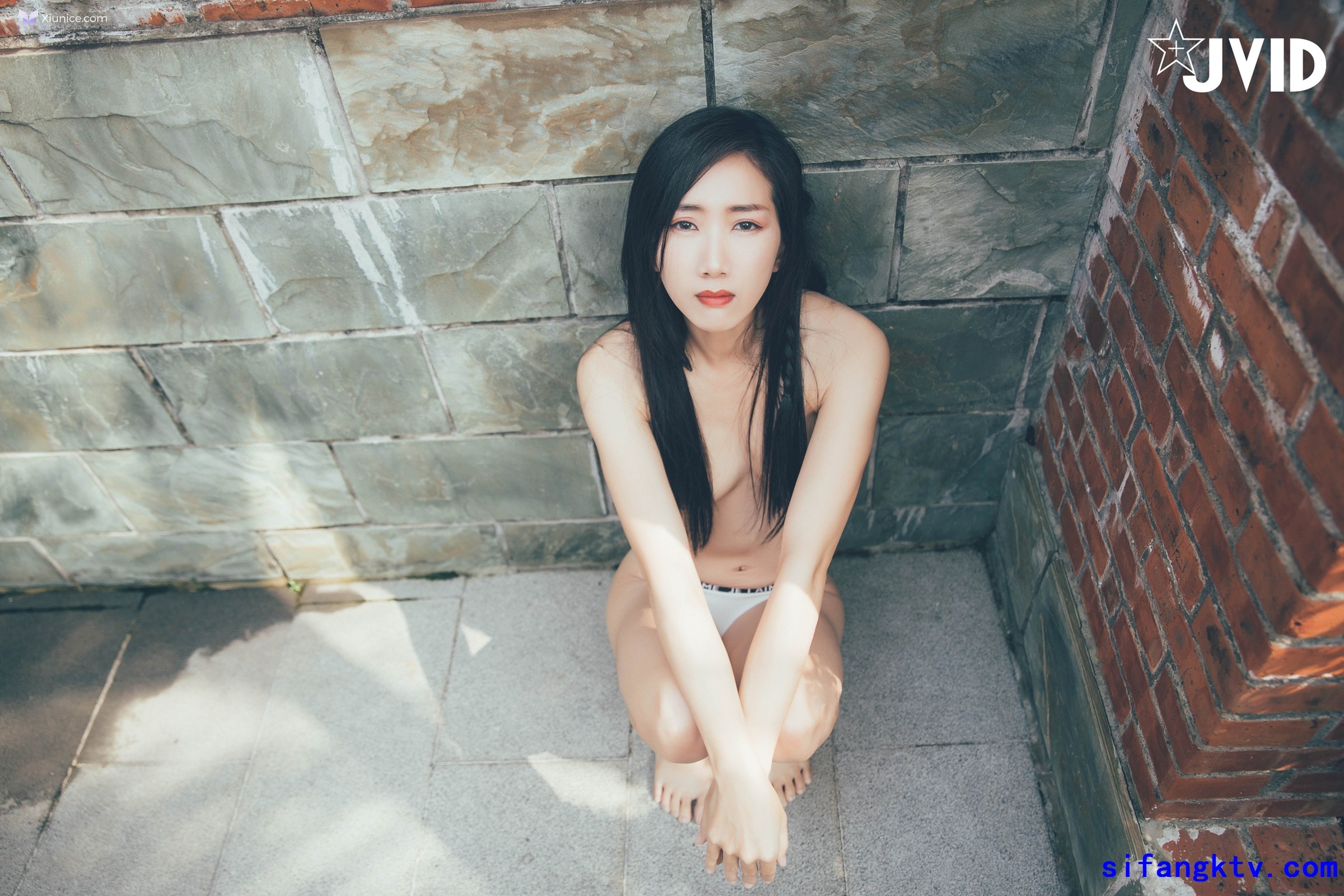 JVID 薰草 – 一泊二日 獨占中出高顏值美女女兵偷情之旅激戰泡溫泉SEX啪啪啪 第5张