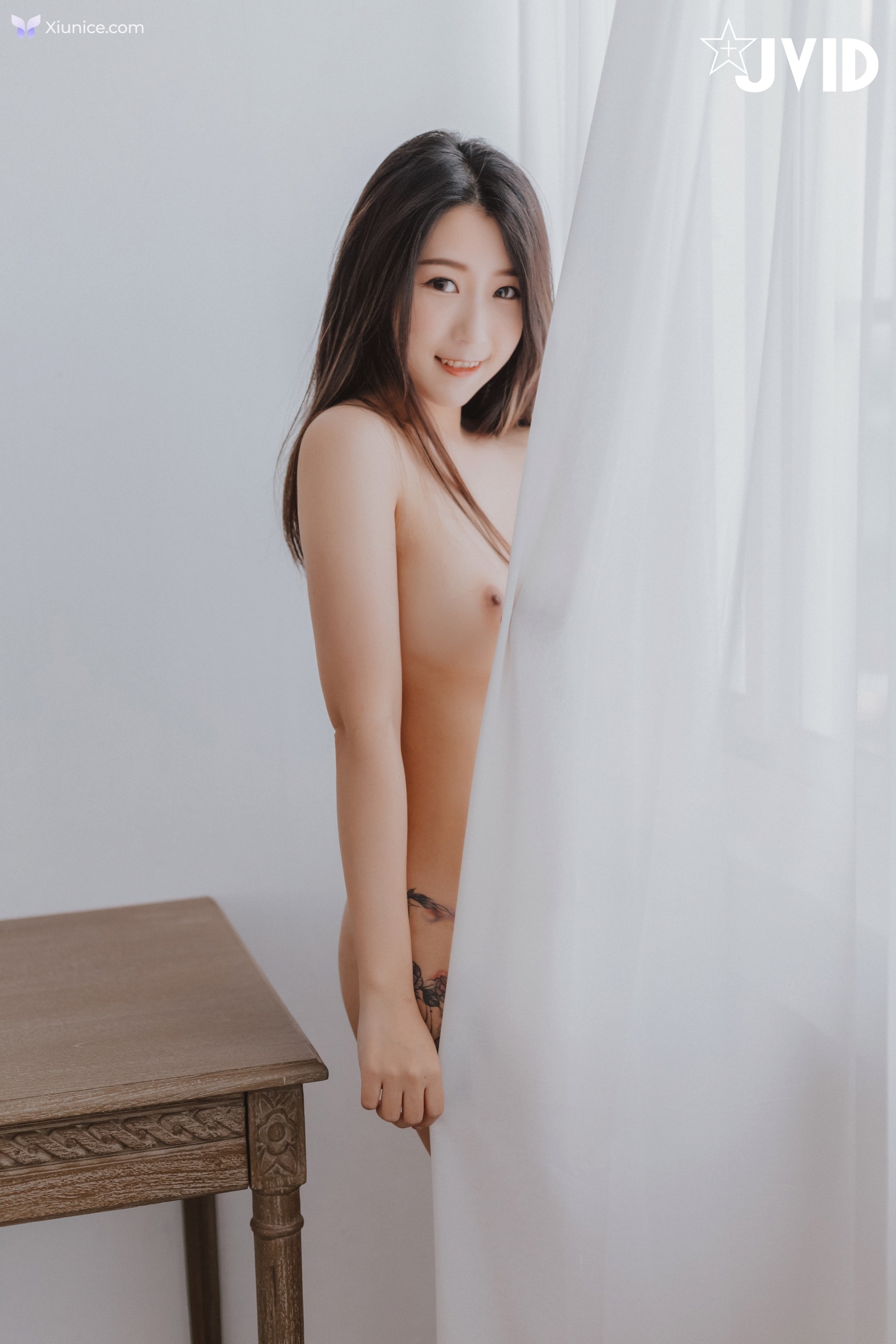 JVID 肉包Mini – 三點全露搓揉黃金比例嫩胸與你的日租嬌妻 第35张
