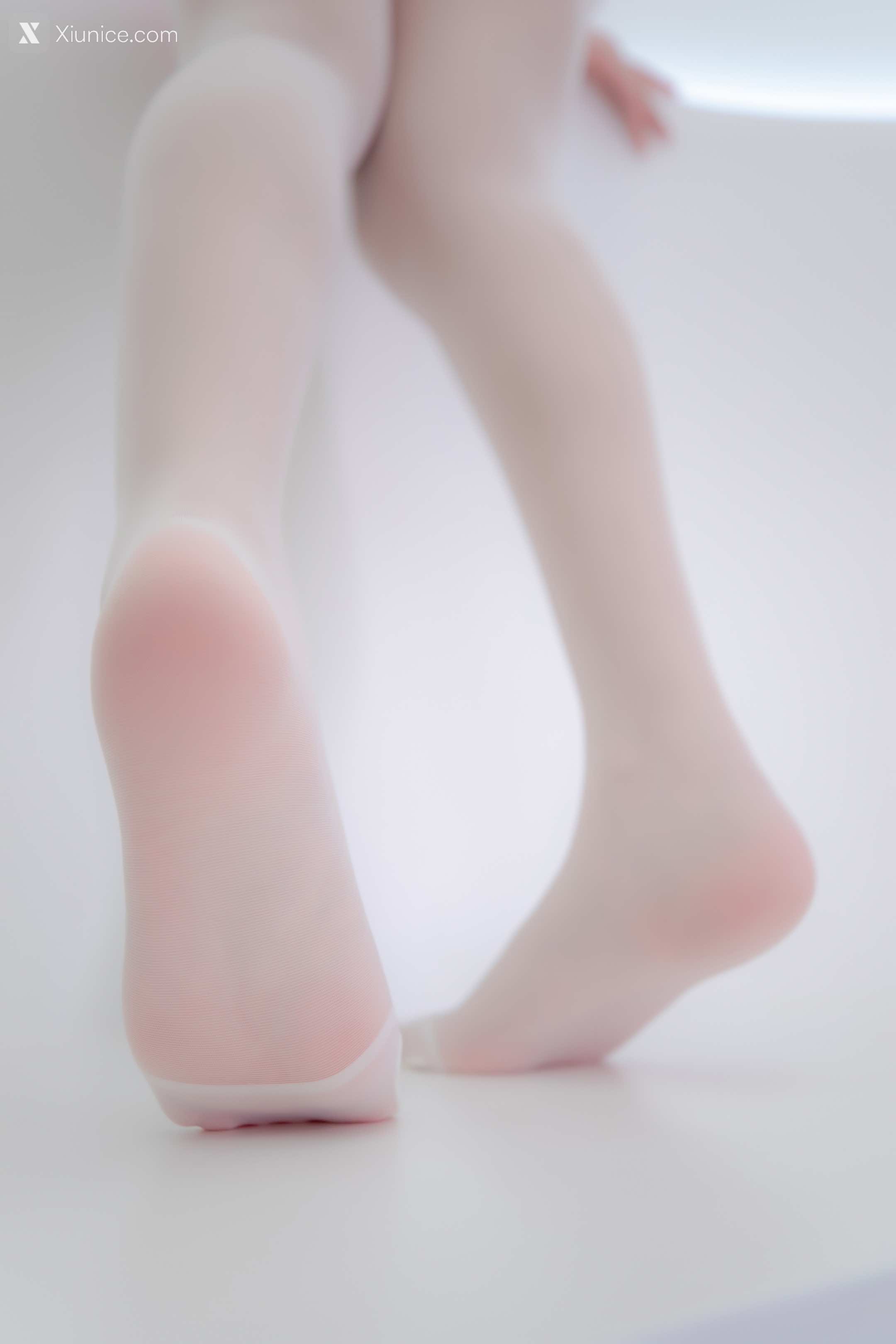 Coser@神楽坂真冬 Vol.084 绝对企画-白丝护士《心身バランス》 第47张
