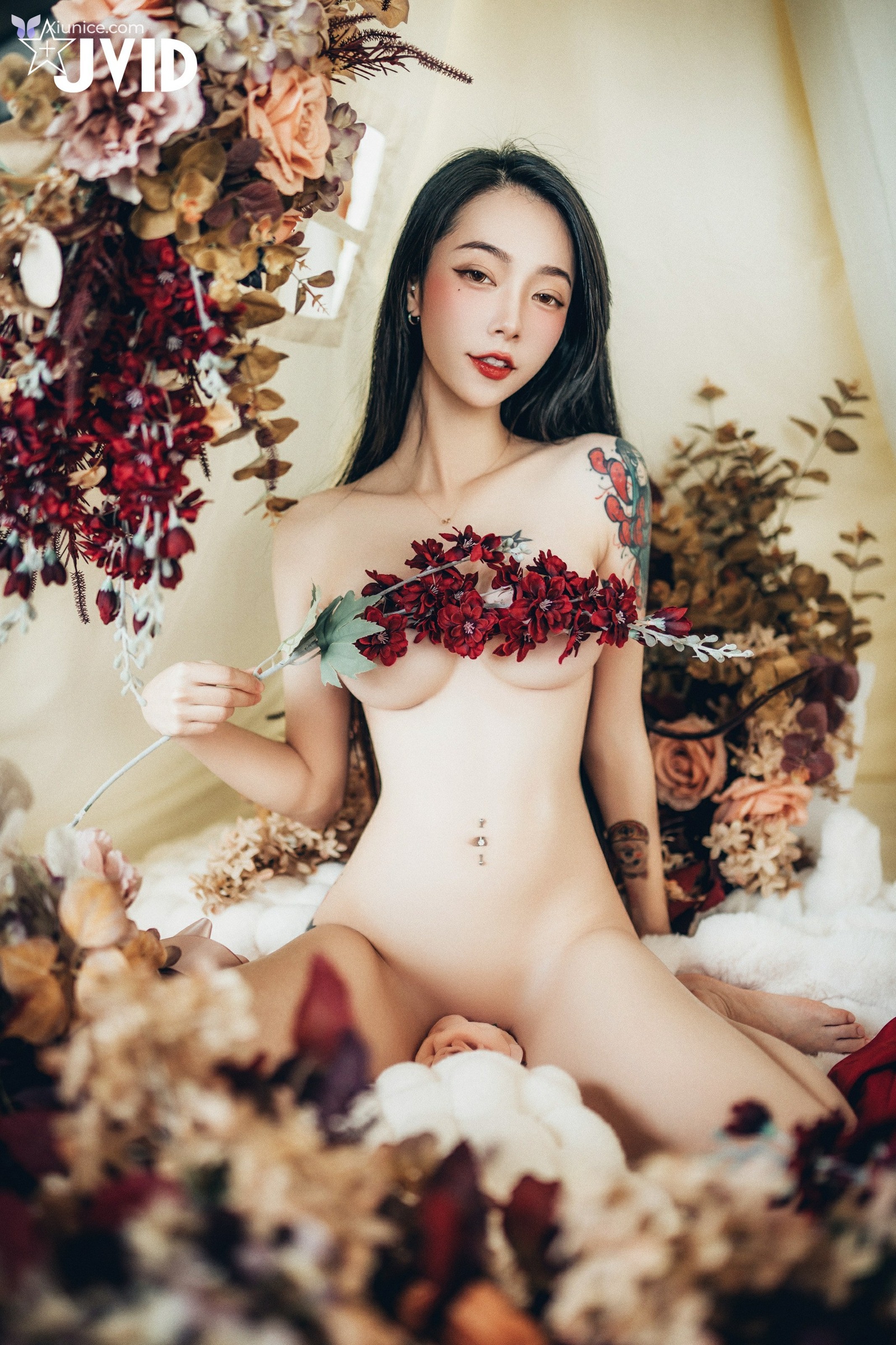 JVID 飄飄哥 – 巨乳飄飄女神精心打造的誠意寫真動漫般的完美身材還有超可愛的神祕客串喔 第140张