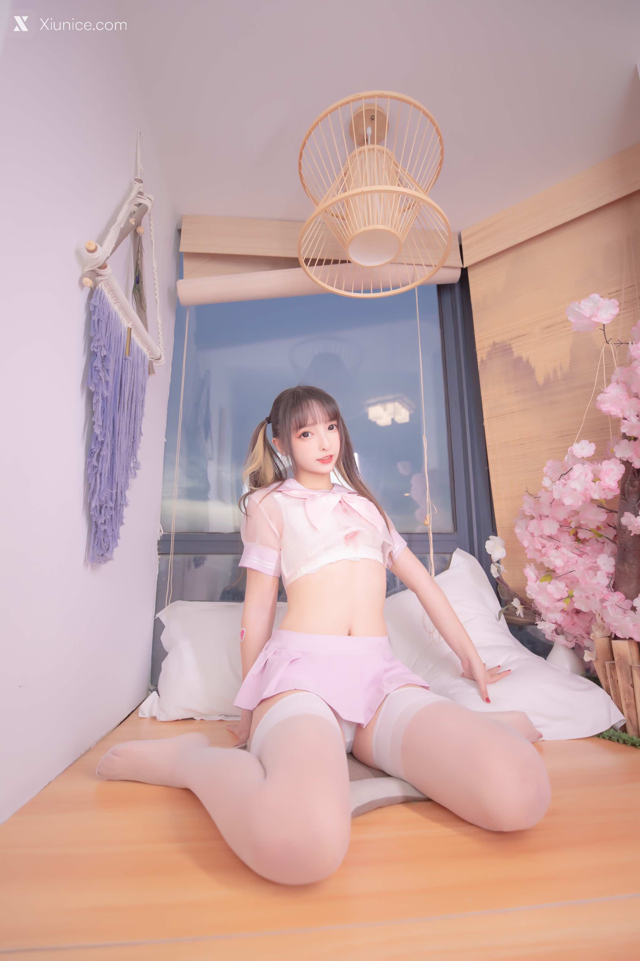 Coser@神楽坂真冬 Vol.079 绝对企画-透明黑白水手服《特別なことに》 第53张