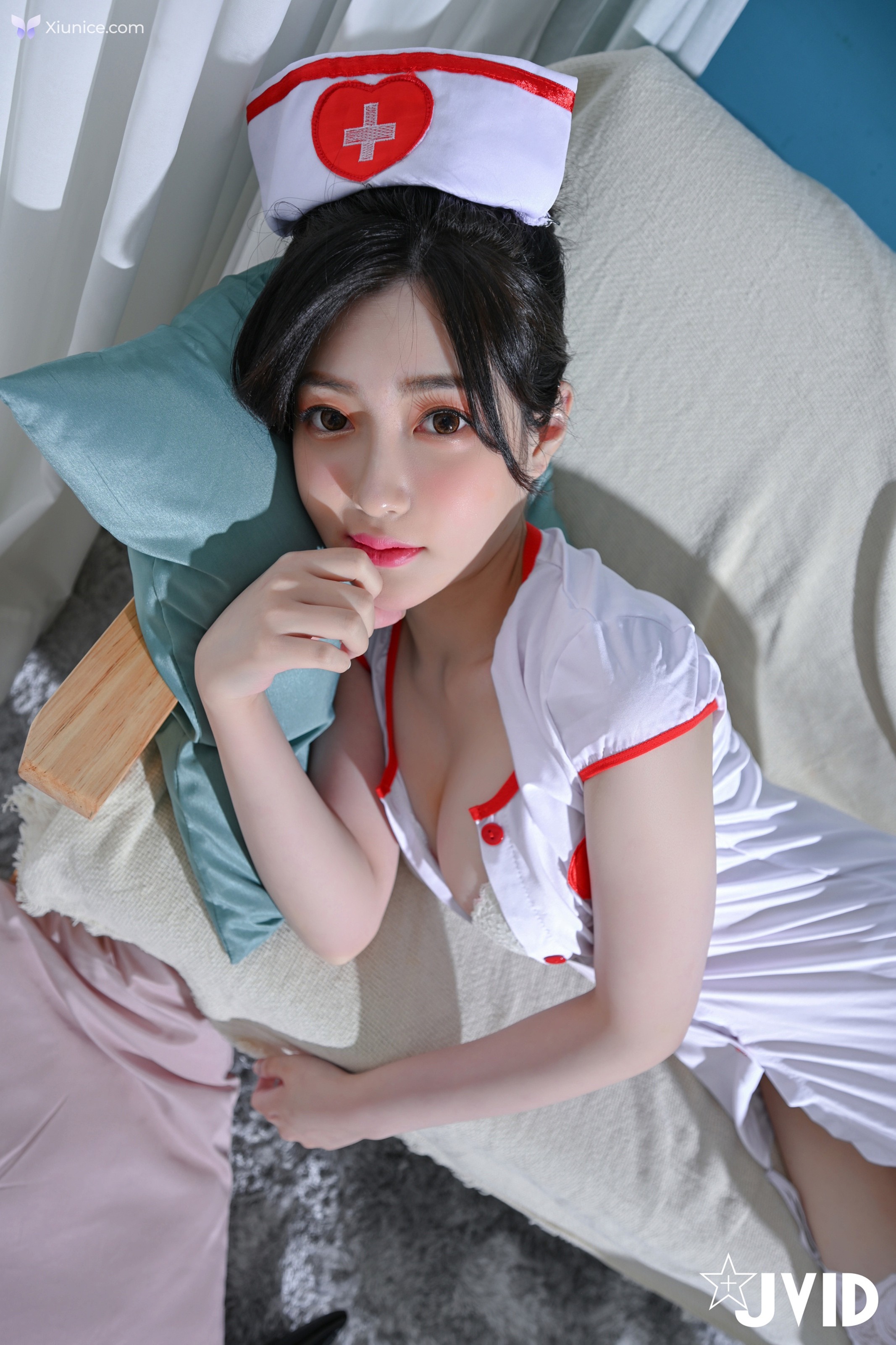 JVID 璃奈醬 – 打完疫苗是不是發燒酸痛痛小護士璃奈醬全心陪伴照顧你還沒輪到打疫苗超幹沒關係璃奈醬腳開開給你在神鮑裡注入白色汁液 第106张