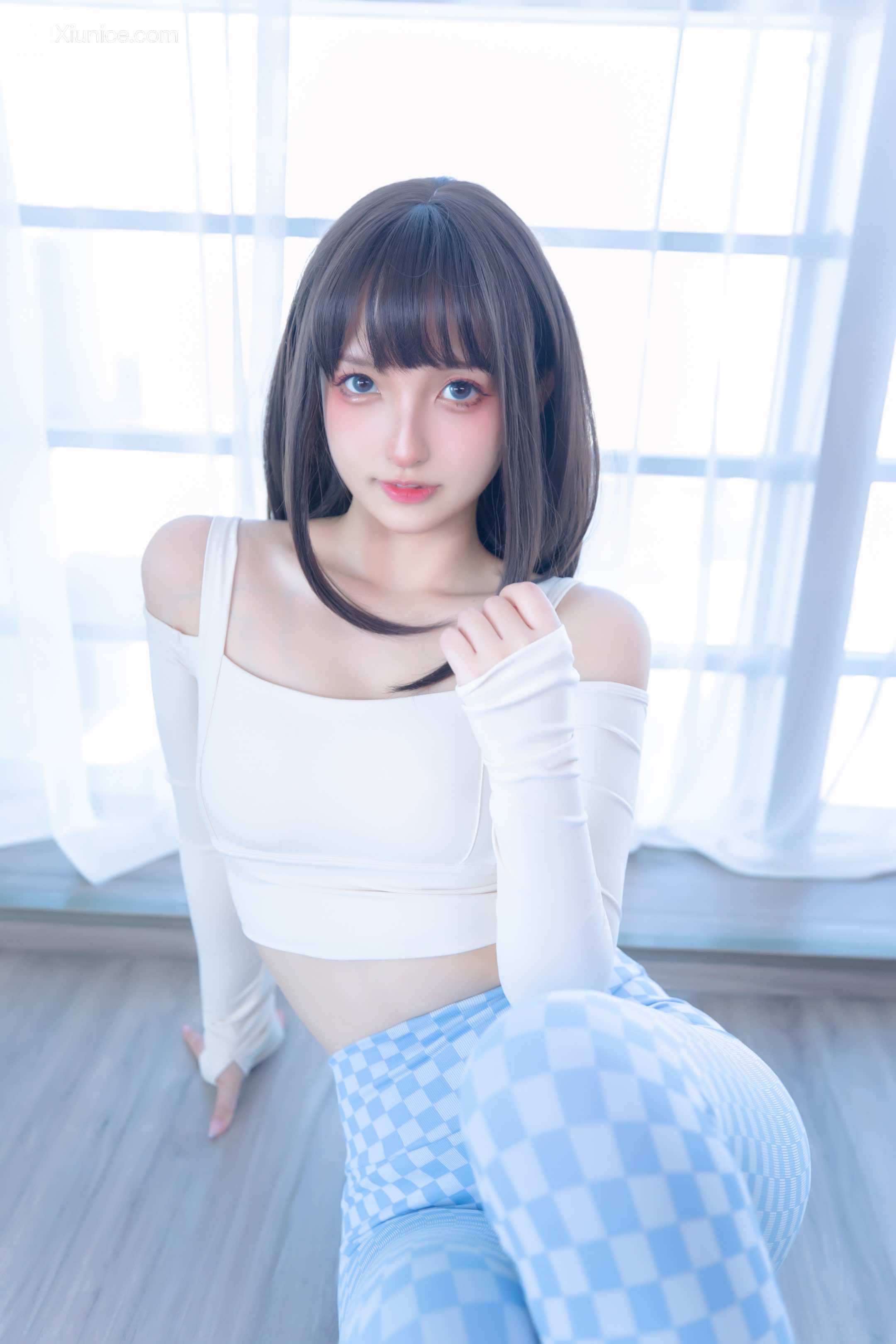 Coser@神楽坂真冬 Vol.103 蓝白格 第47张