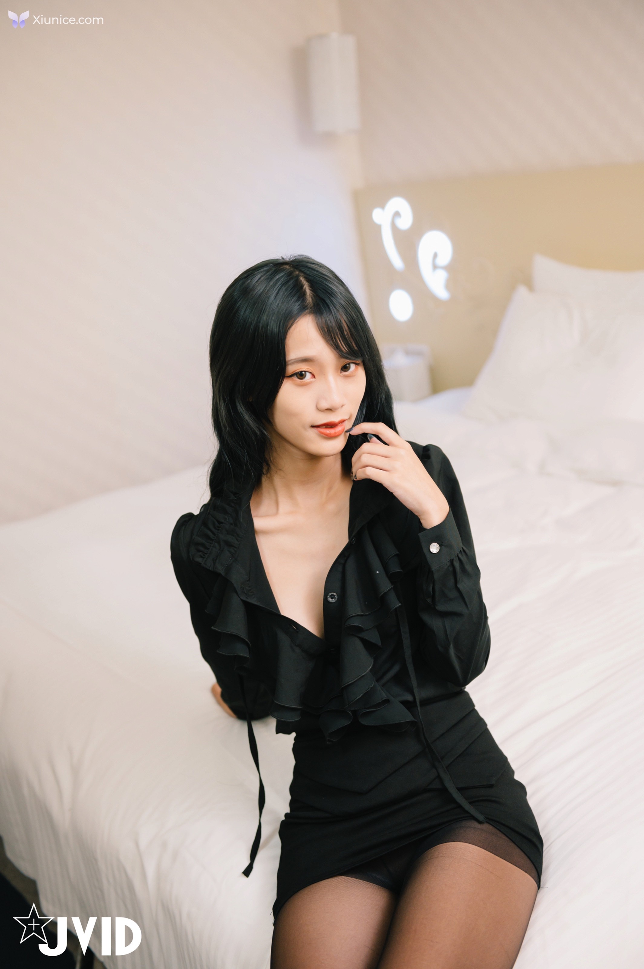 JVID 韓芳語 – DesireVol.極正大奶大學新鮮人芳語.下班後的情色指導 第6张