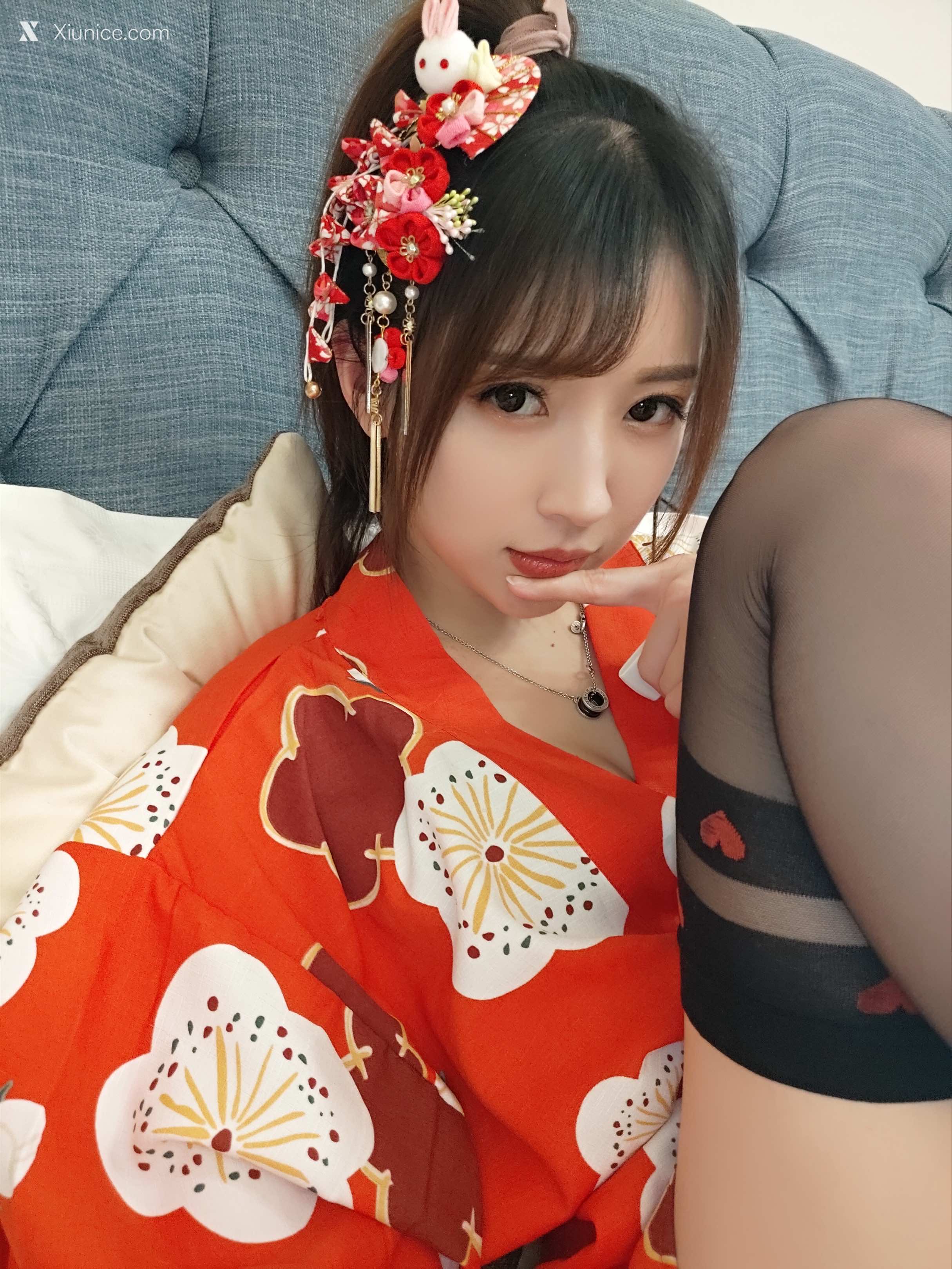 Coser@小女巫露娜 Vol.002 和服桃心黑色长筒袜 第37张