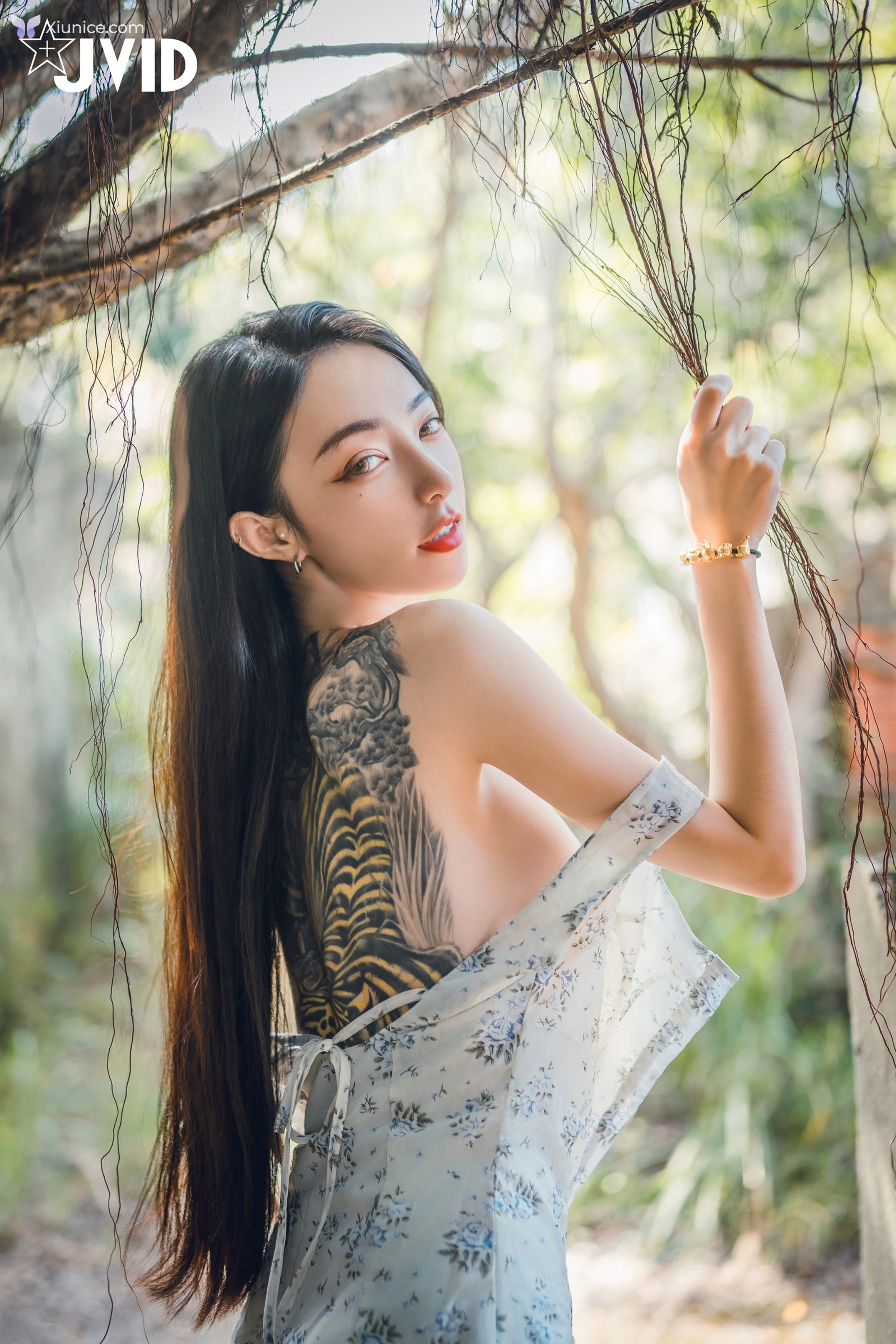 JVID 飄飄哥 – 飄飄跟蹤綁架迷姦情色妄想強灌春藥粉粉透透藥效太強讓美少女飄飄完全順從 第144张