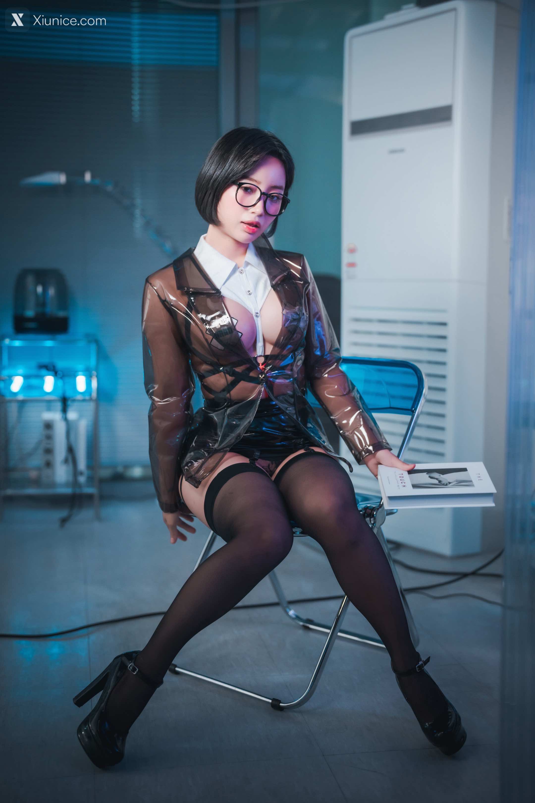 DJAWA Photo – Booty Queen – Naughty Worker & Supervisor 第64张