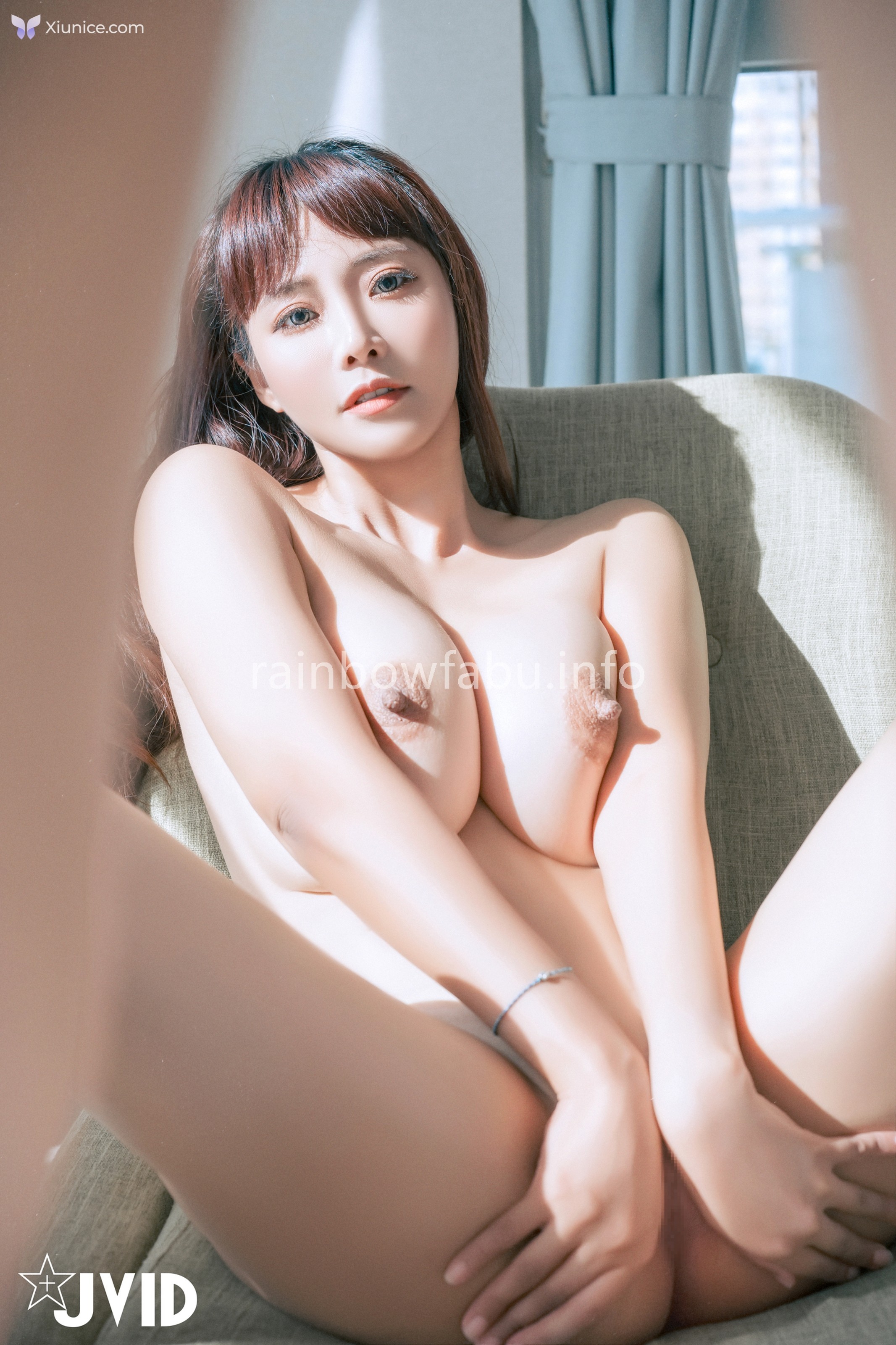 JVID Lele 樂樂 – 濕身露出豪乳 開腿露鮑 誘惑丈夫下屬後入猛撞 暴力巨乳搖晃淫蕩人妻濕身誘惑 第181张