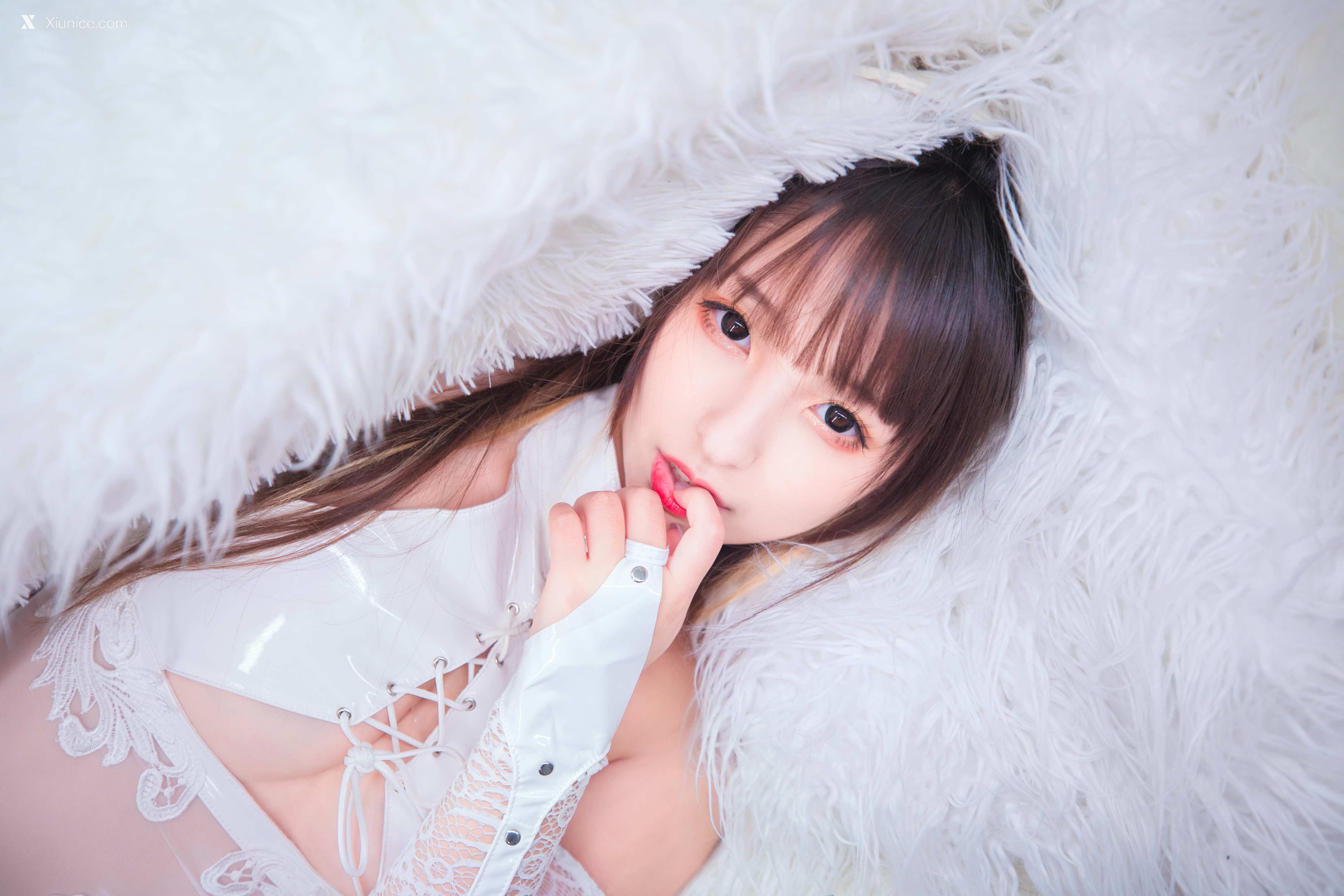 Coser@神楽坂真冬 Vol.068 绝对企画-黑白旗袍《風と月》 第119张