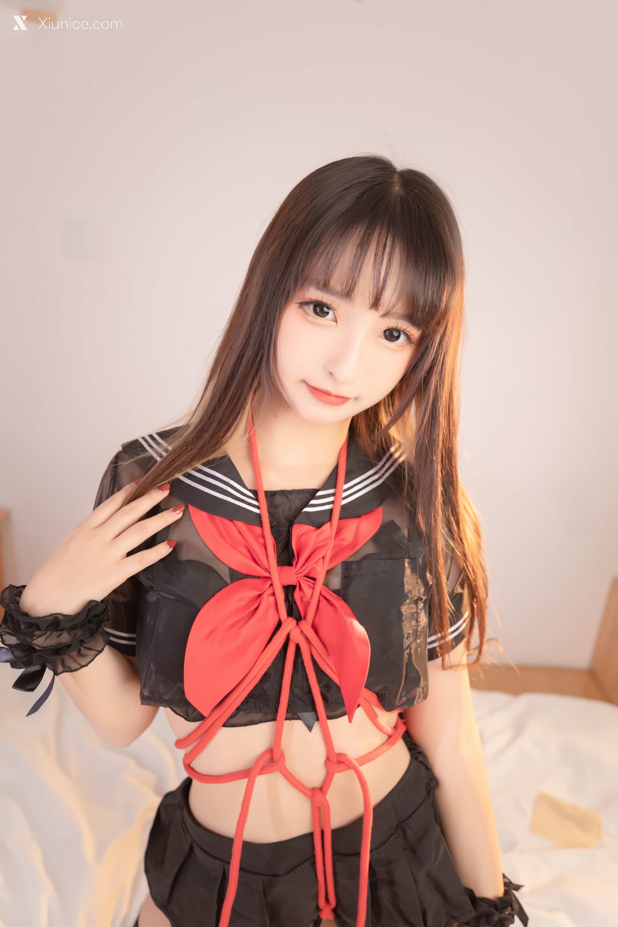 Coser@神楽坂真冬 Vol.079 绝对企画-透明黑白水手服《特別なことに》 第88张