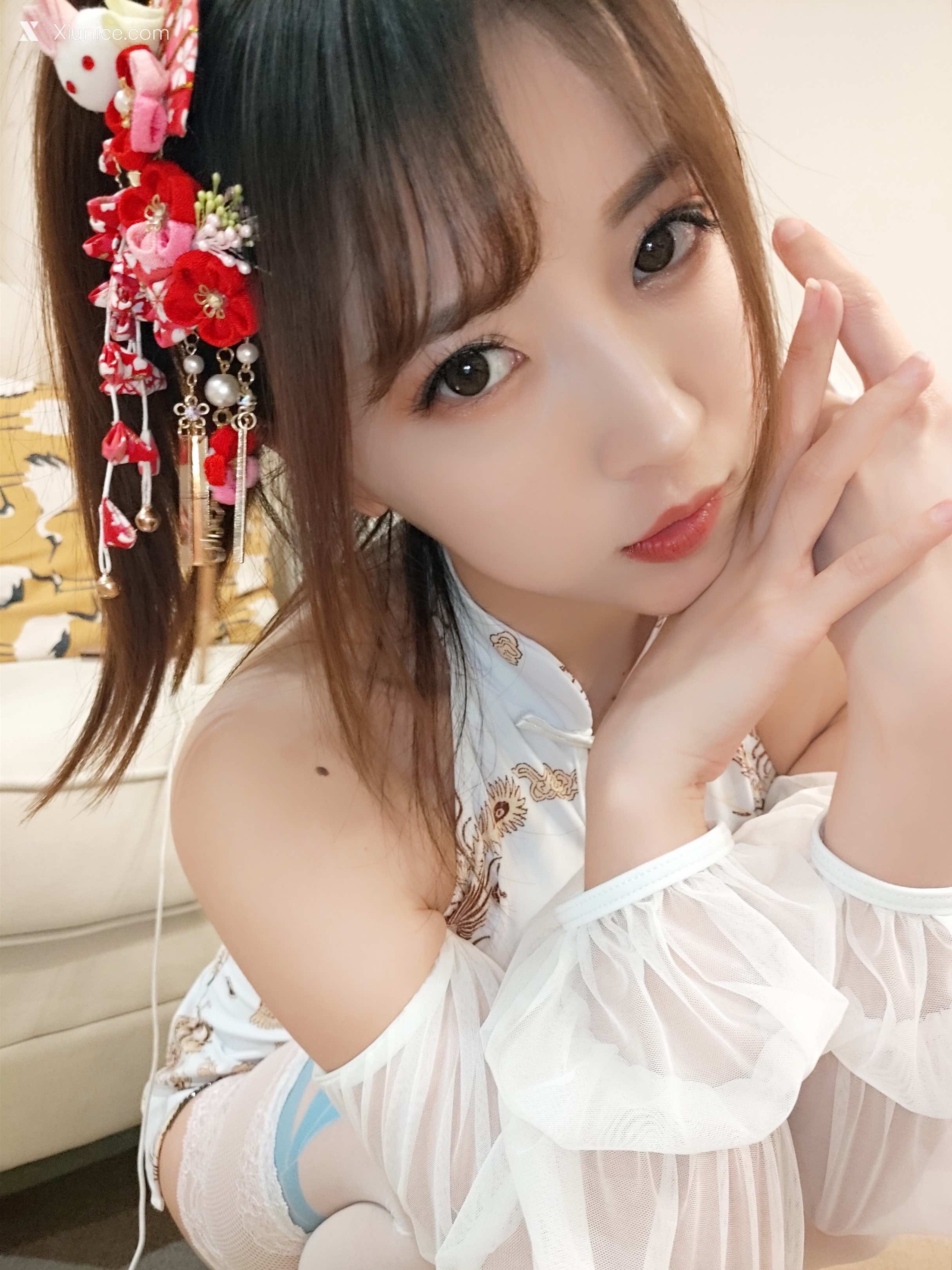 Coser@小女巫露娜 Vol.009 白色蕾丝长筒 第5张